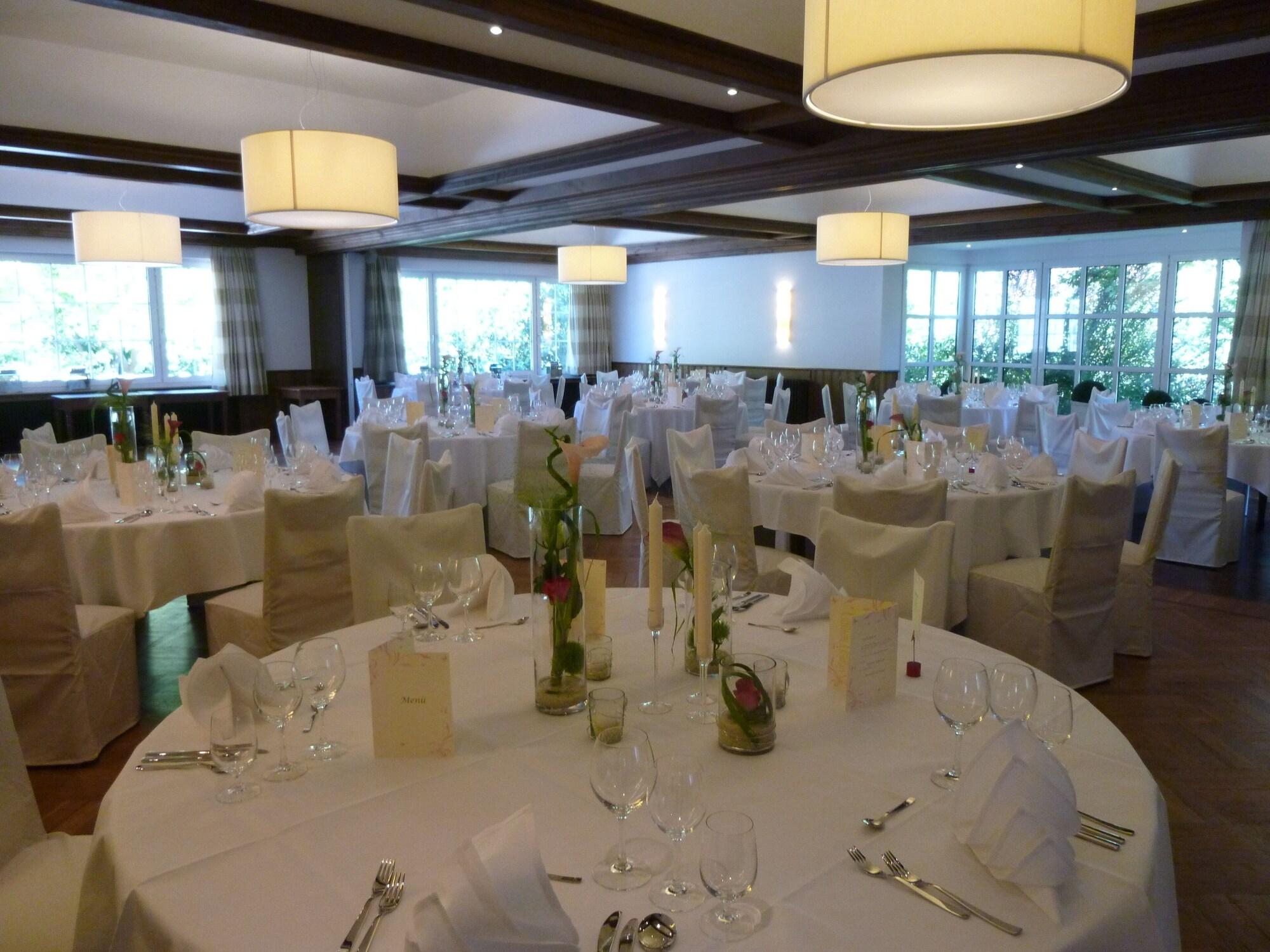 Salón de Baile Högers Hotel und Restaurant