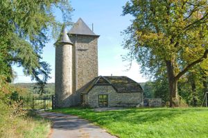 Alquiler Vacacional - Attractive Holiday Home in Marche-en-famenne With Garden