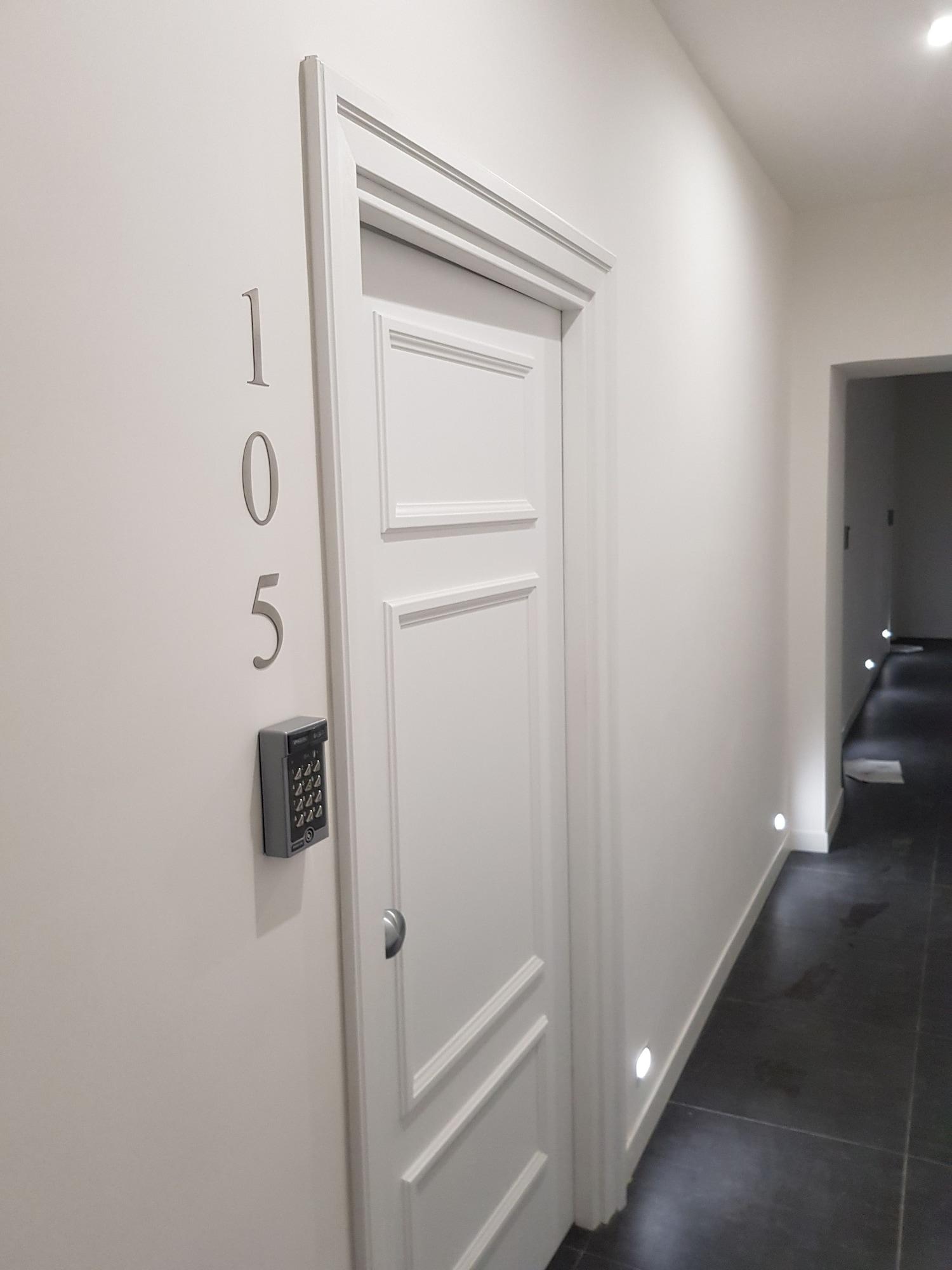 Varios Art Street Hotel