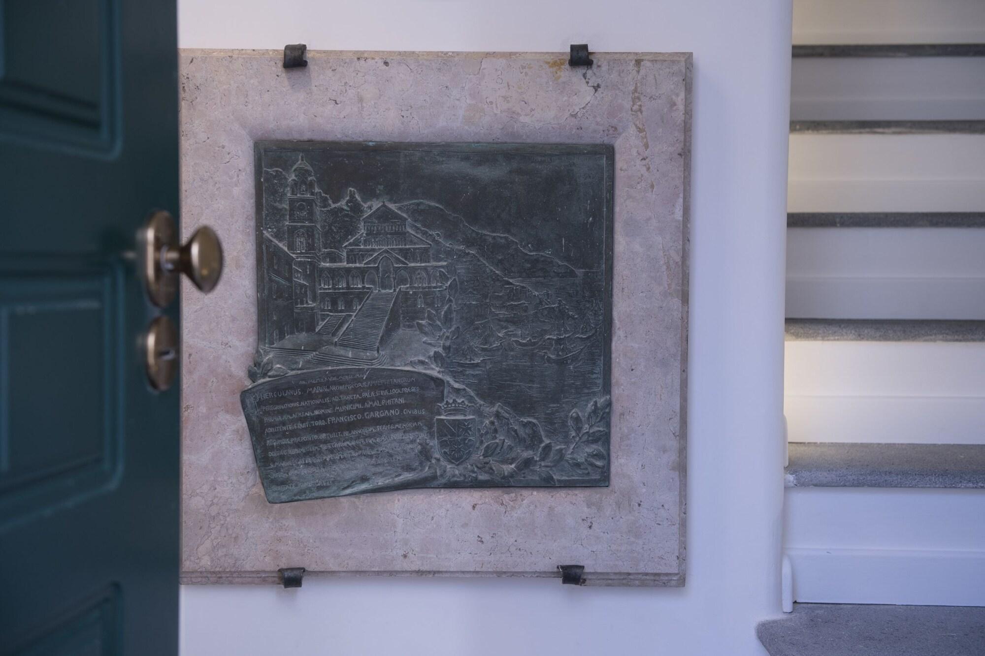 Vista Lobby Zia Pupetta Suites