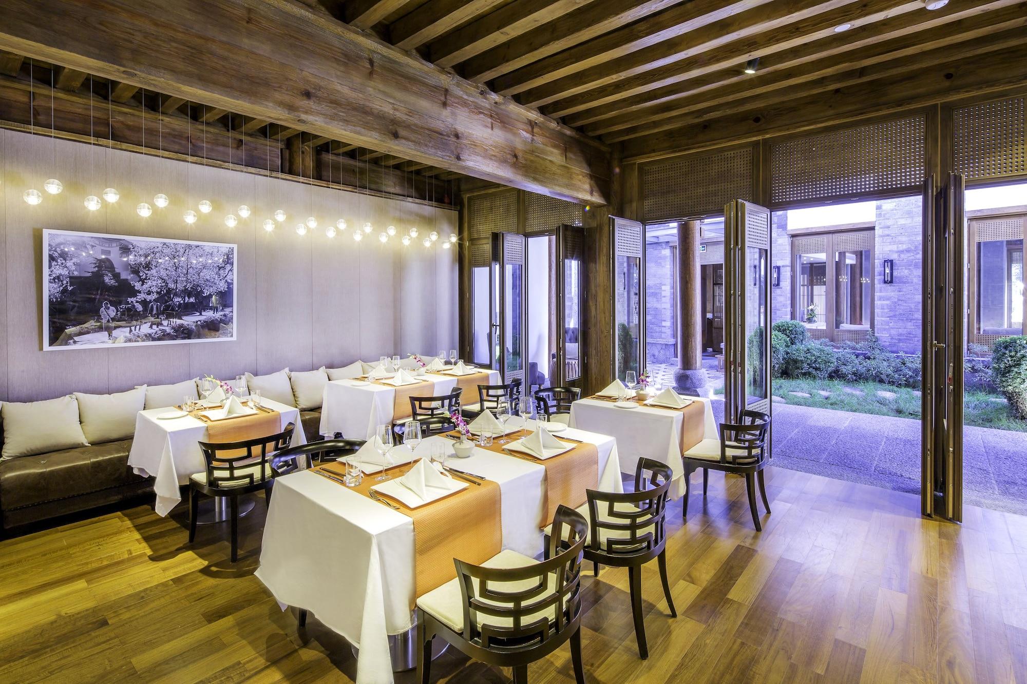 Restaurant LUX Tea Horse Road Lijiang