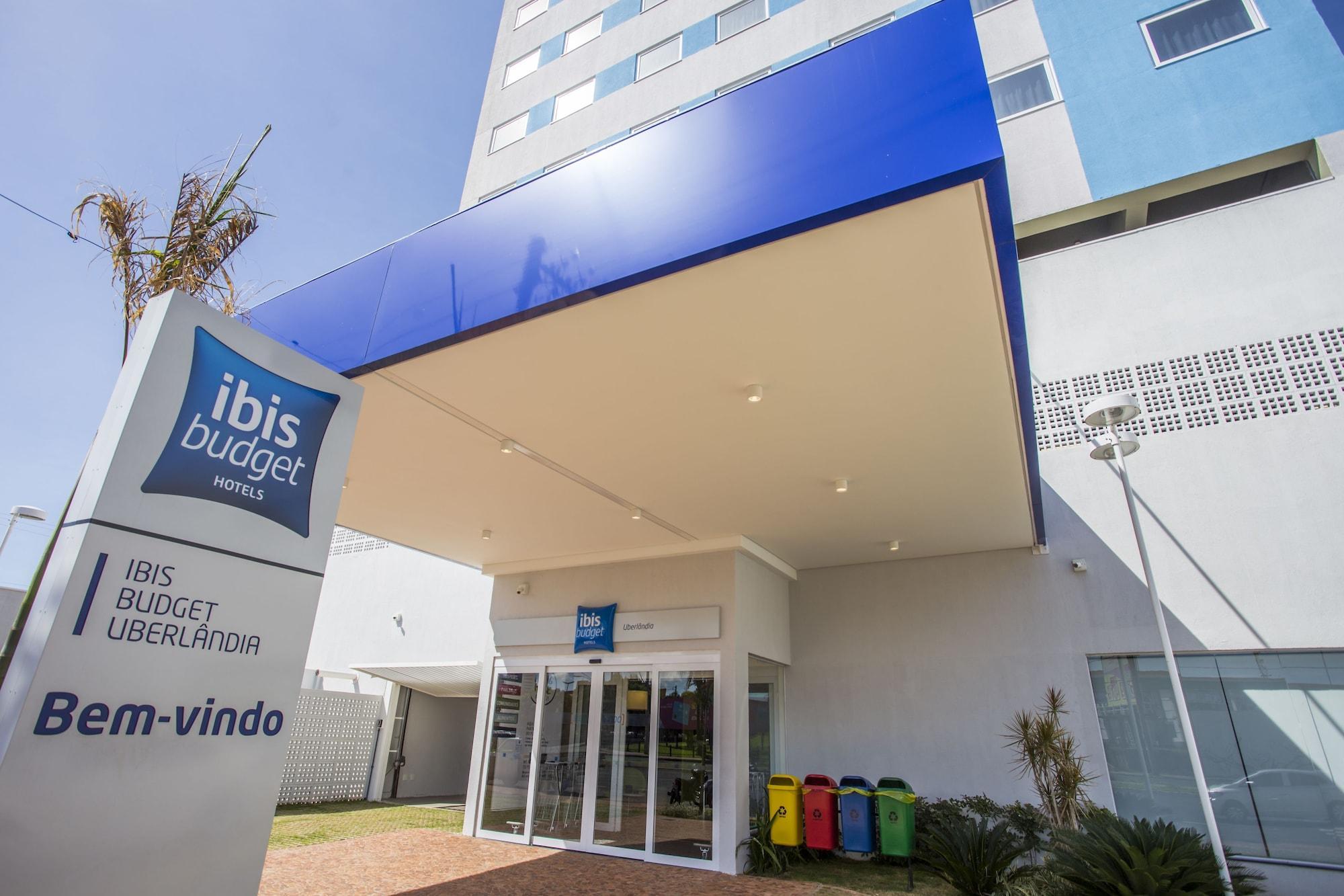 Vista Exterior ibis budget Uberlandia