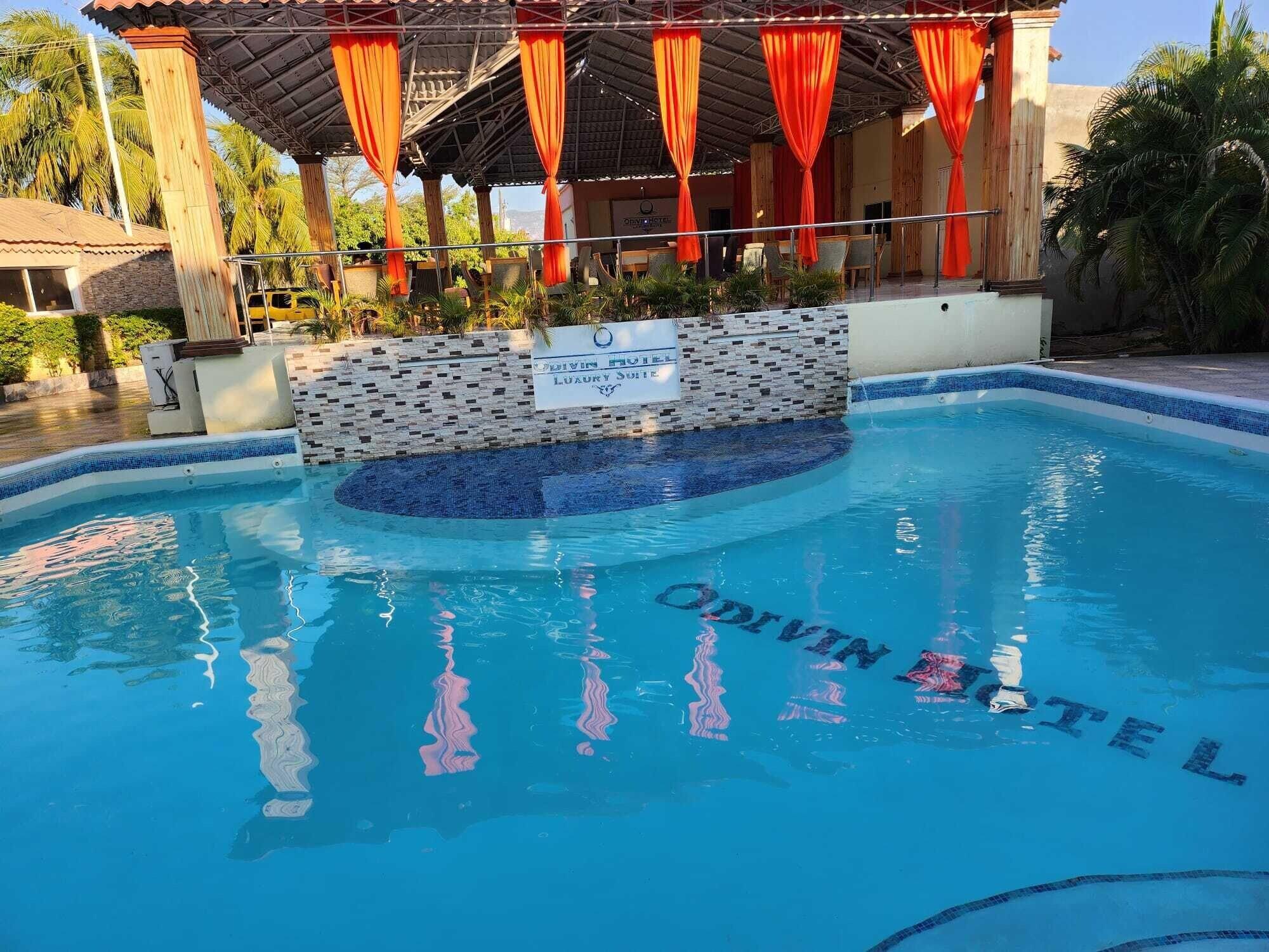 Varios Odivin Hotel Luxury Suite