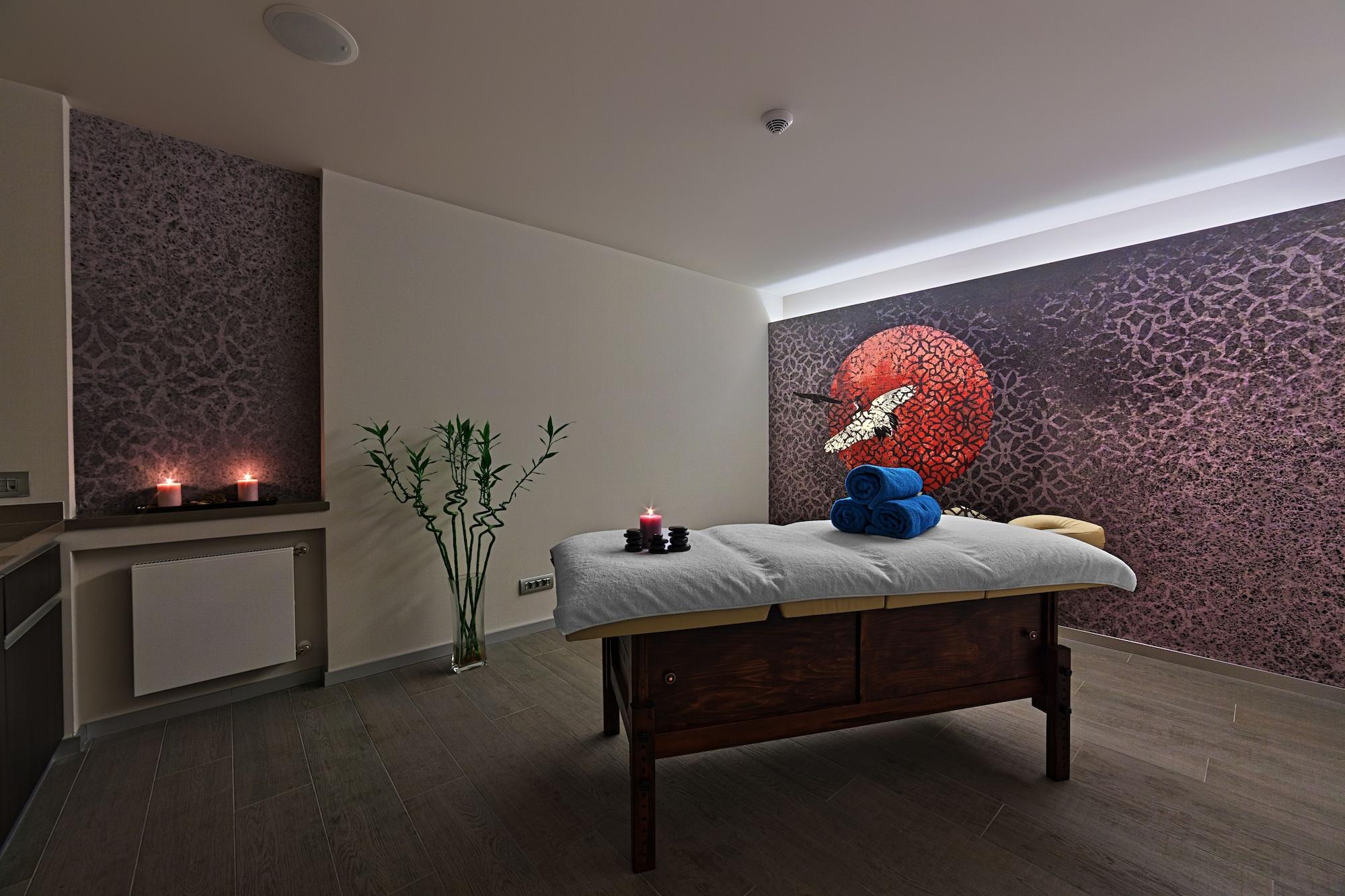 Spa Ramada by Wyndham Bucharest Parc
