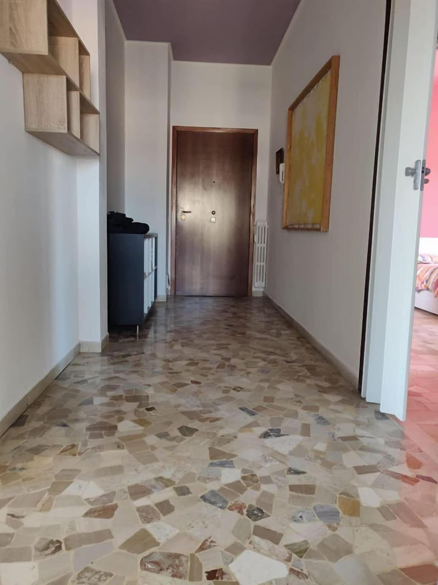 Varios HelloGuestHouse