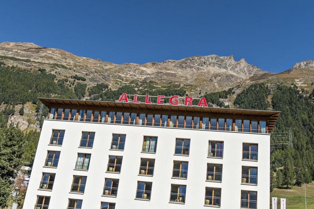Vista Exterior Hotel Allegra Pontresina