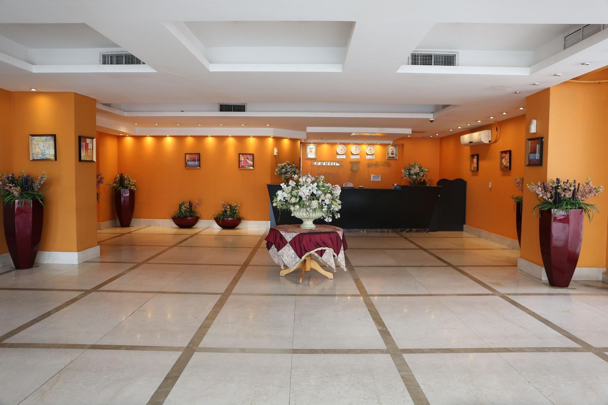 Vista Lobby Terrace Furnished Apartments Fintas 2