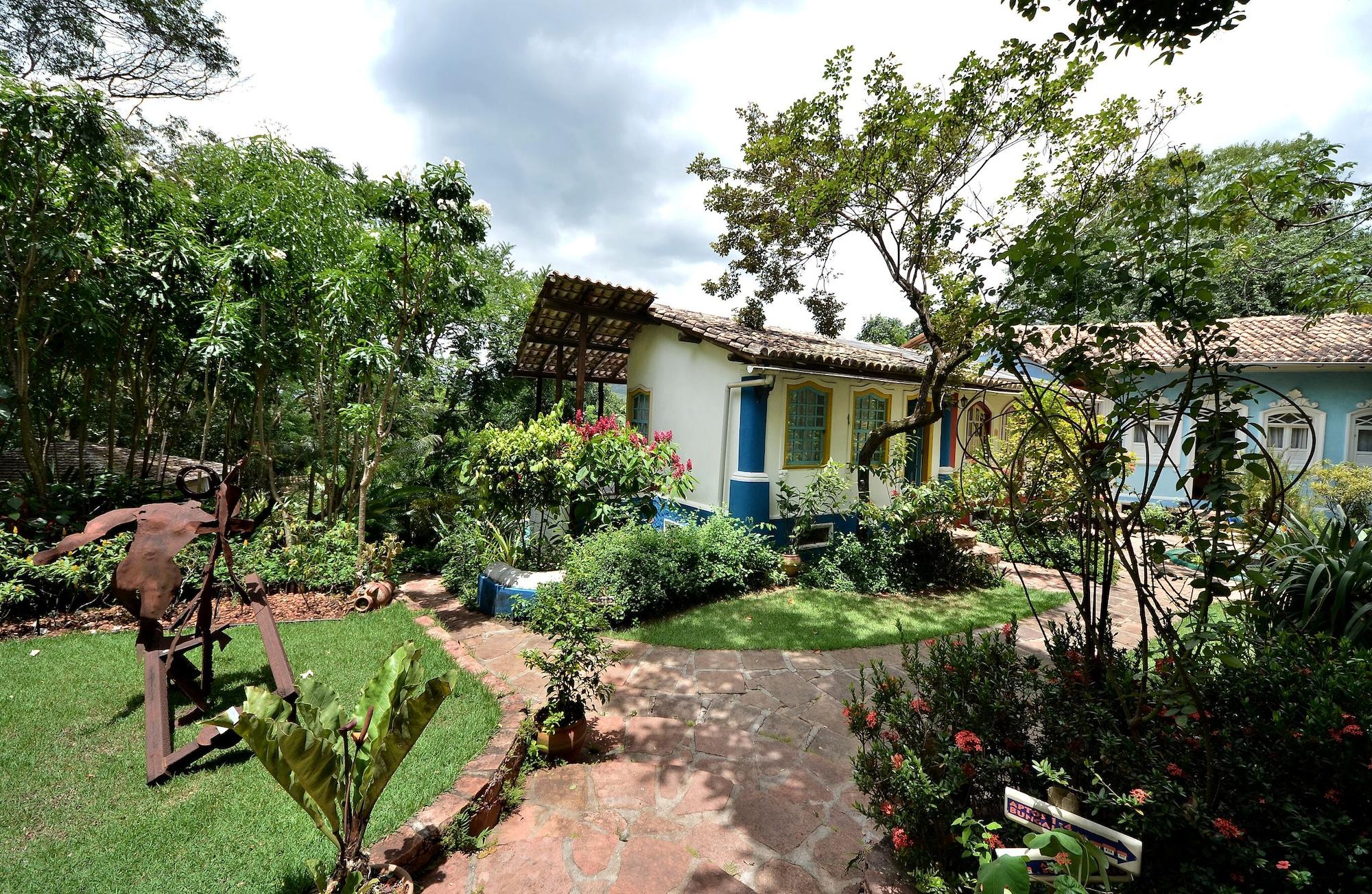 Vista Exterior Pousada Vila Serrano
