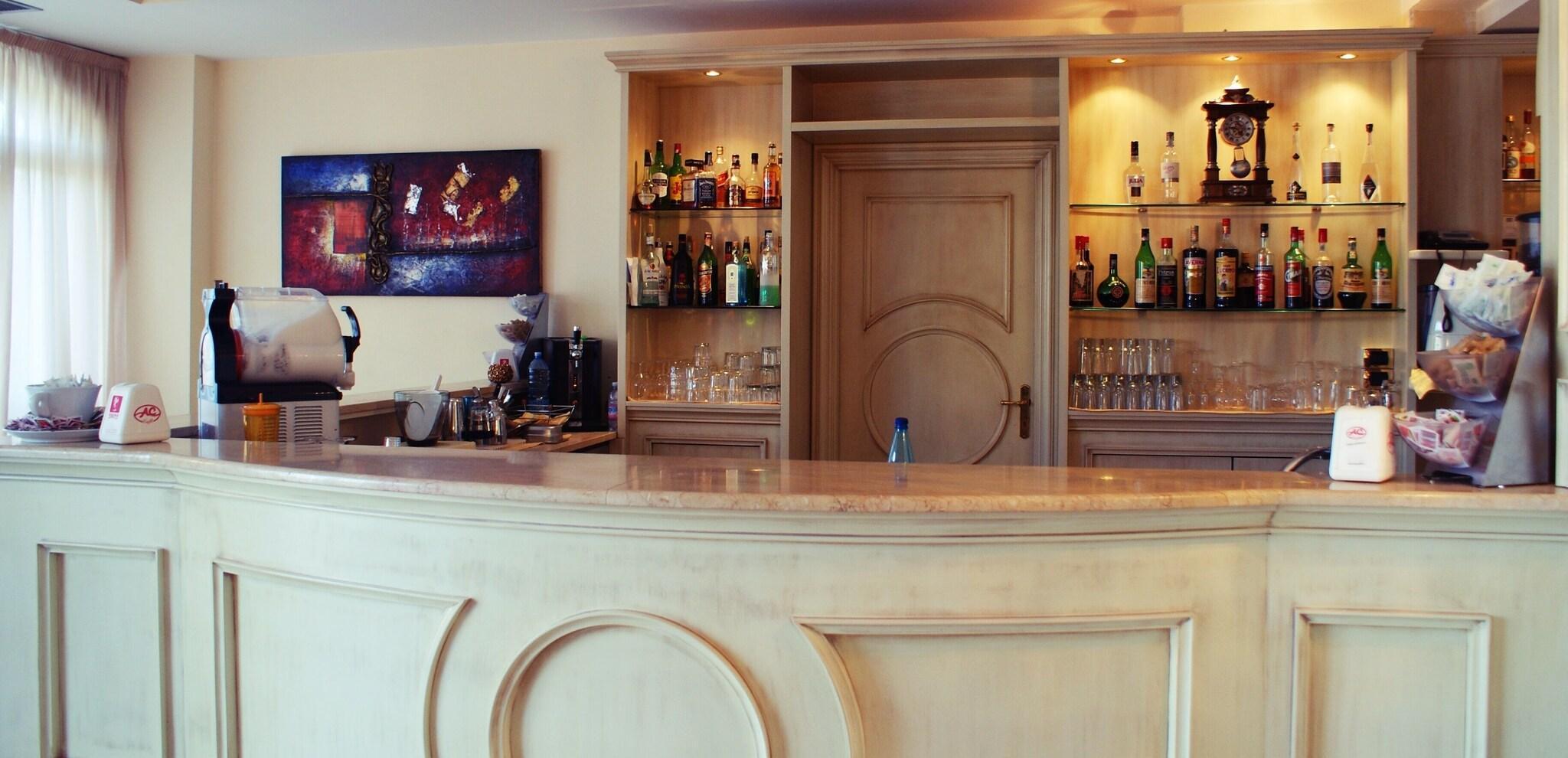 Bar/Salón Club Hotel Kennedy