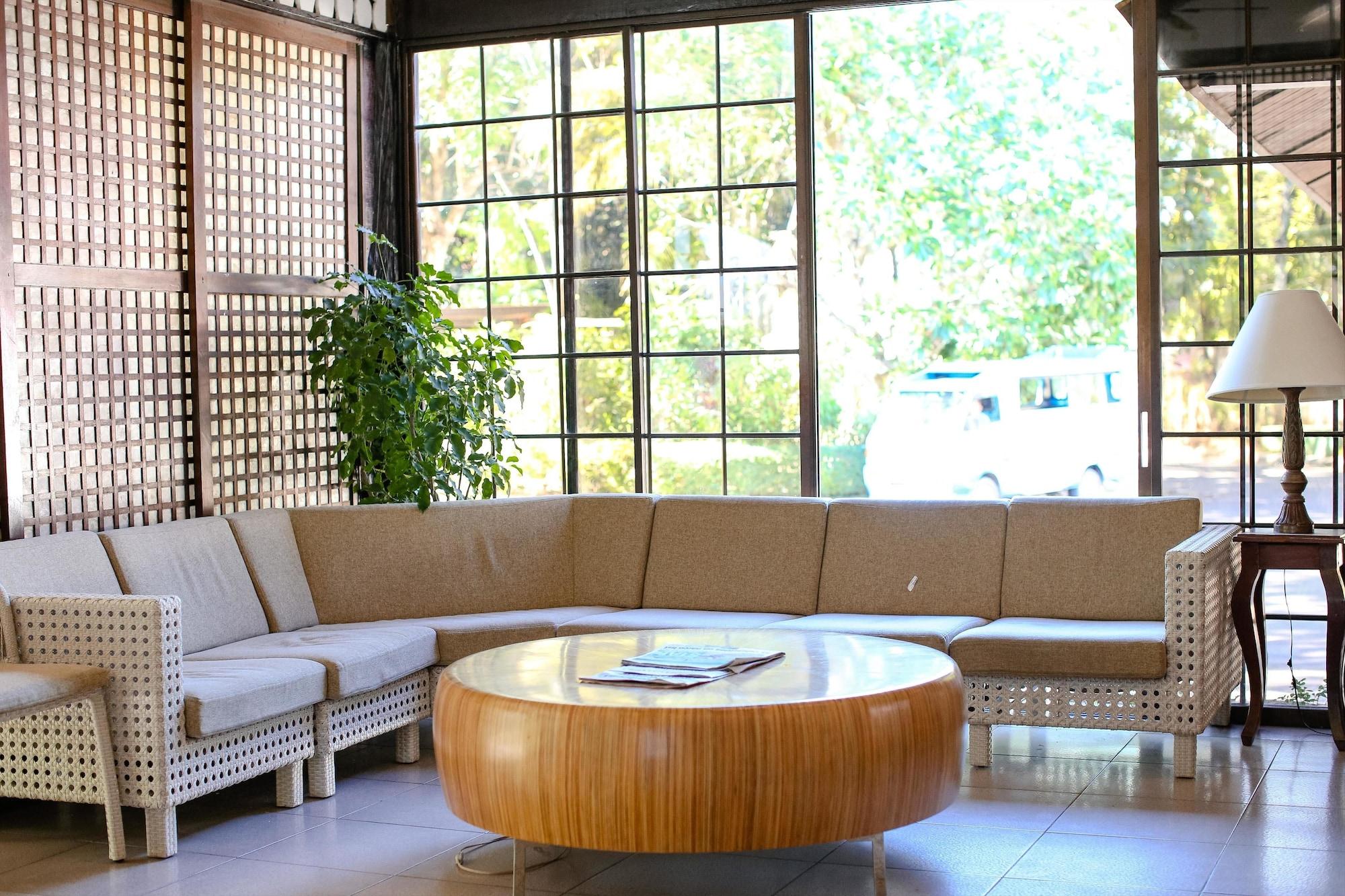 Vista Lobby Cebu White Sands Resort and Spa