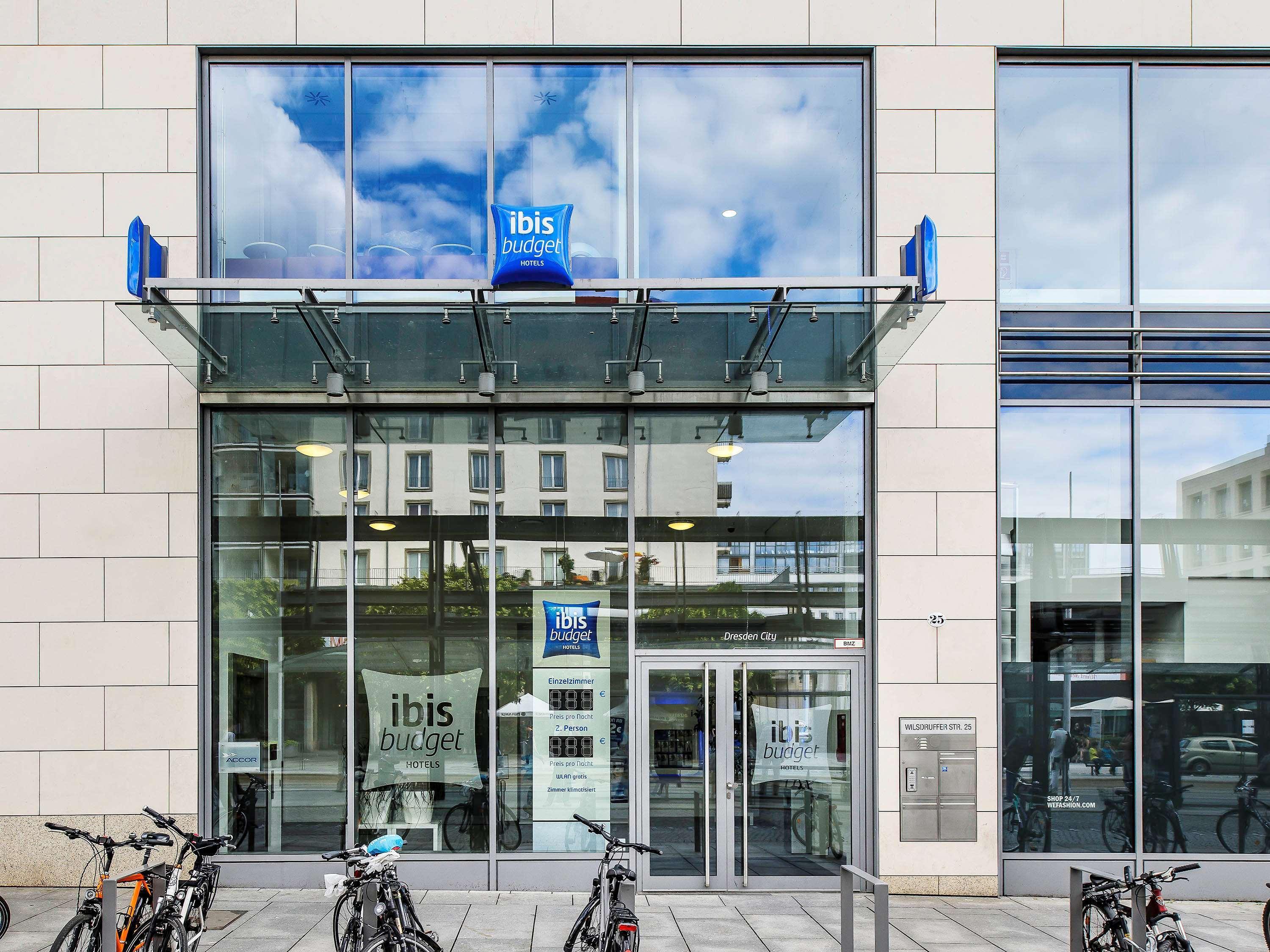 Vista Exterior ibis budget Dresden City