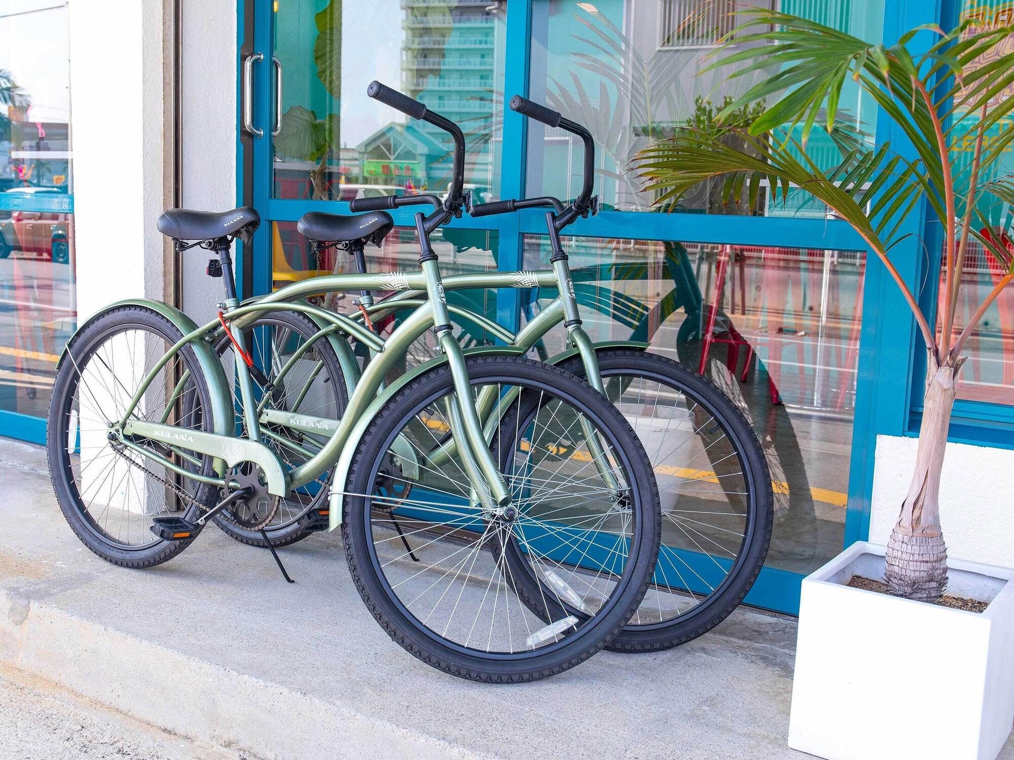 Varios Seawall Hostel