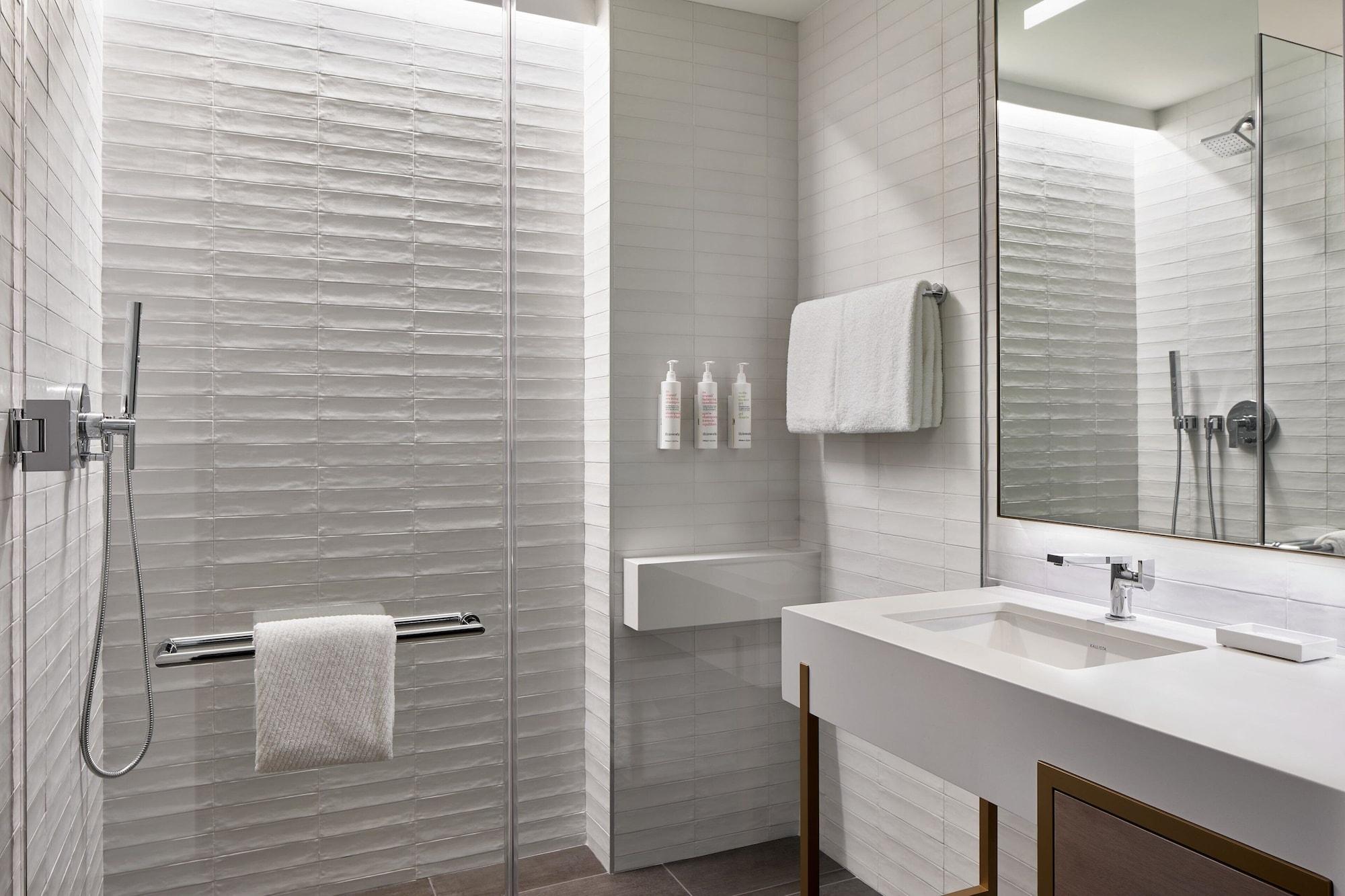 Equipamiento de Habitación Marriott Bethesda Downtown at Marriott HQ