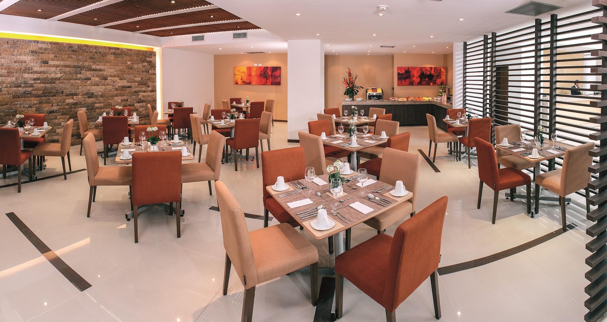 Restaurant Hotel Estelar El Cable