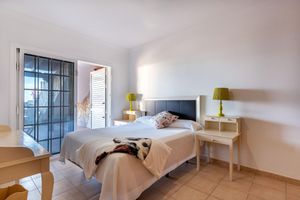 Alquiler Vacacional - Private, independent villa on the front line, terrace and tranquility