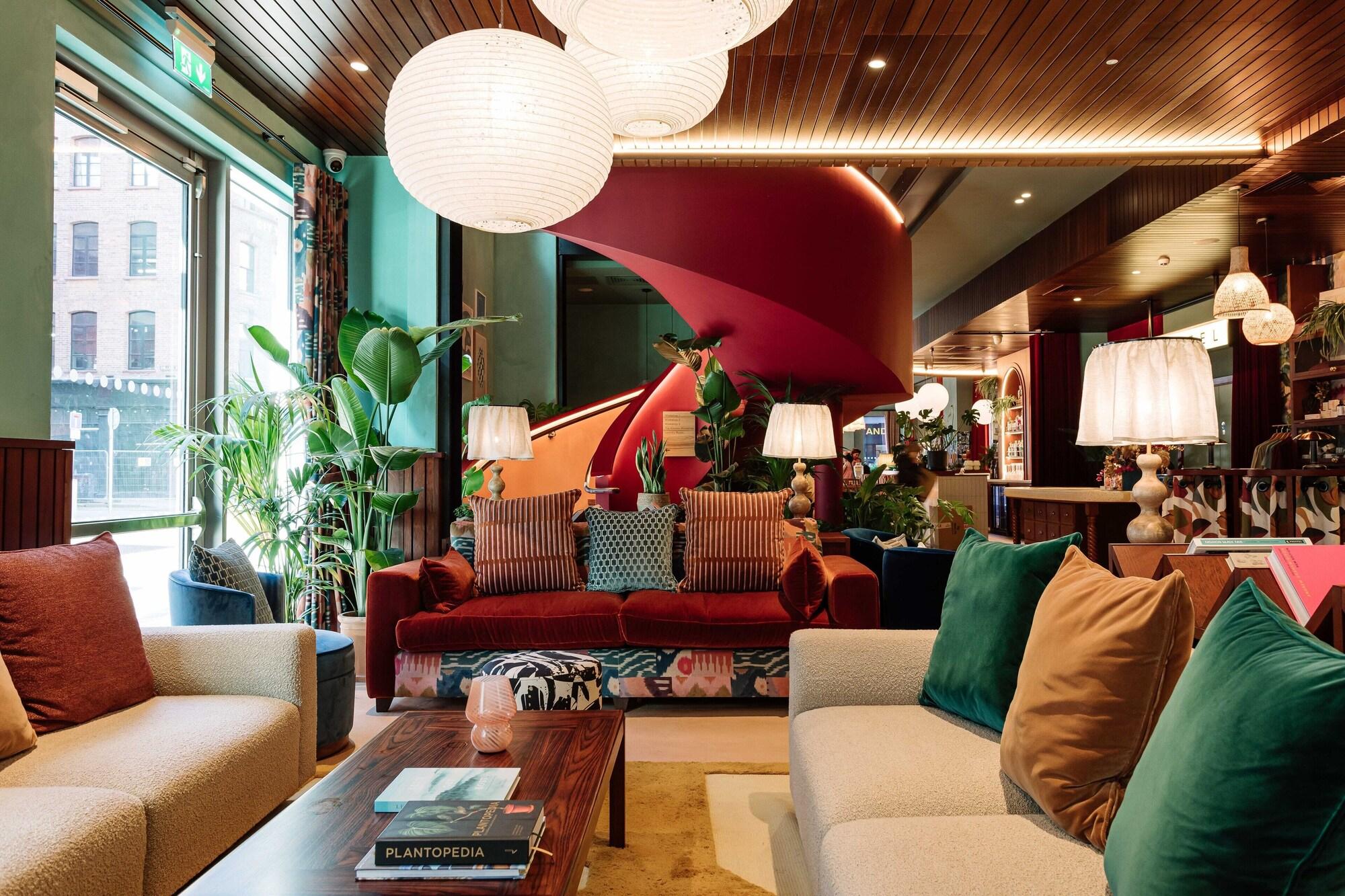 Vista Lobby Second Nature Belfast Hometel