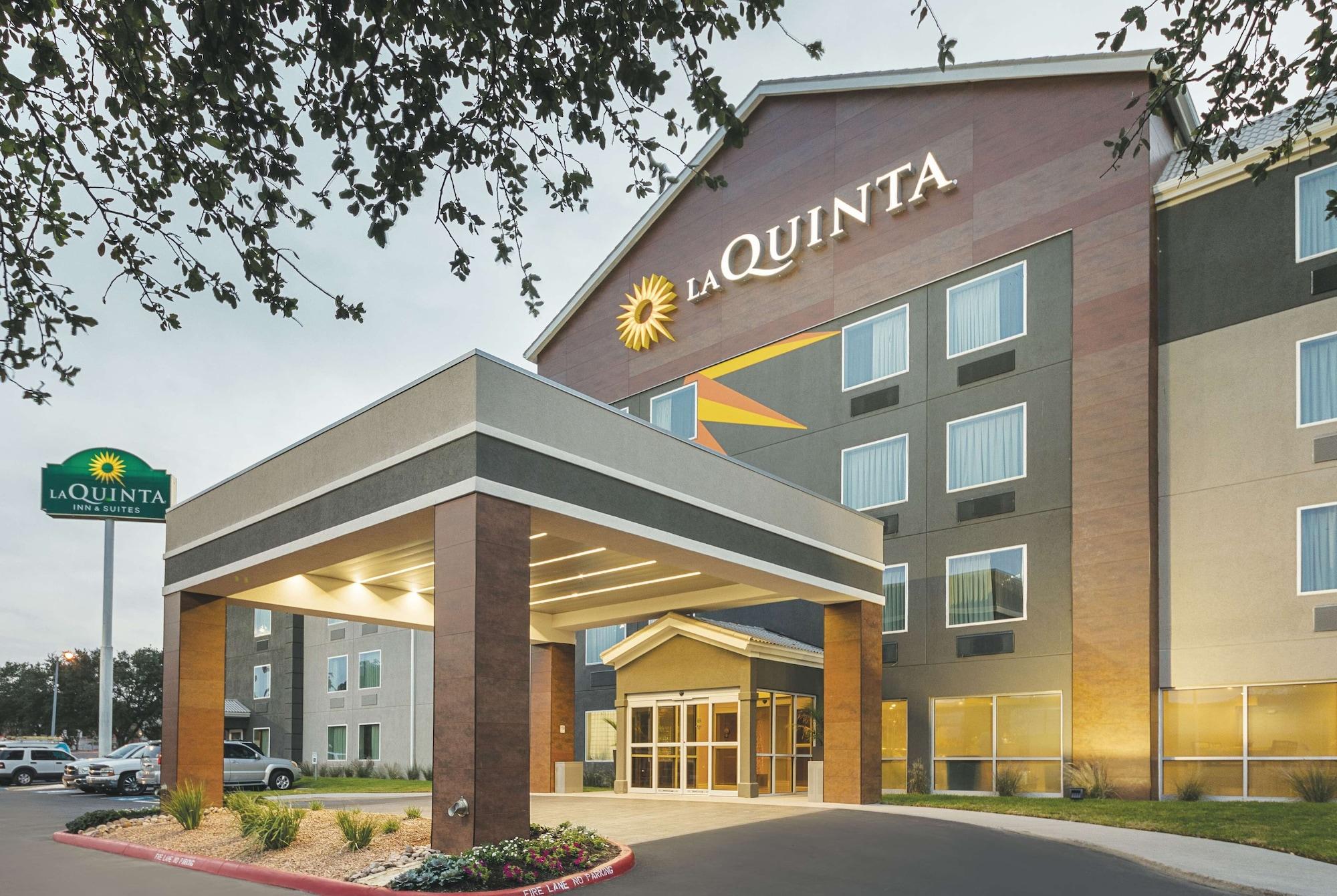 Vista Exterior La Quinta Inn & Suites by Wyndham Austin Round Rock