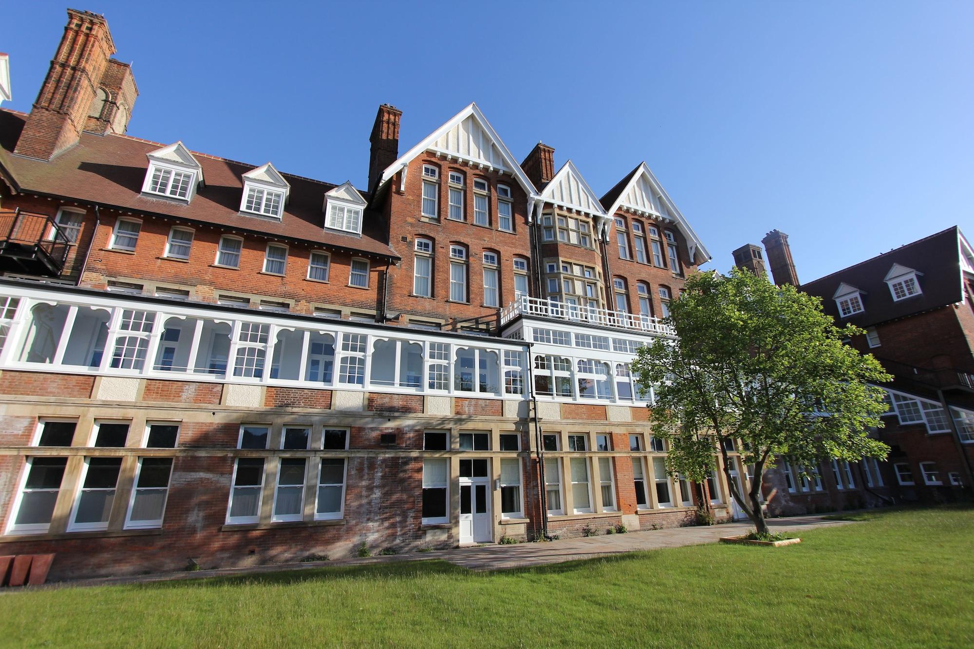 Vista Exterior Yarrow Hotel