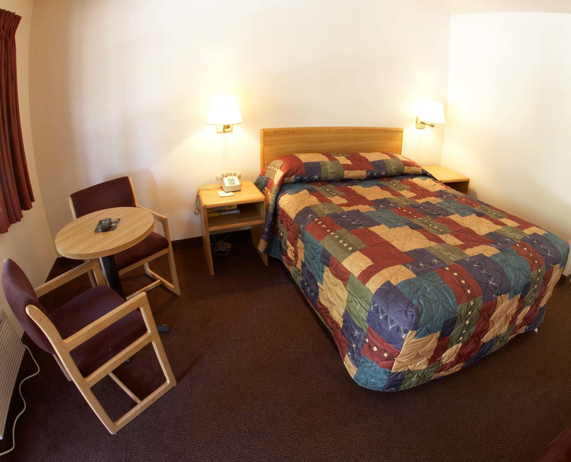 Habitación Premier Inns Thousand Oaks