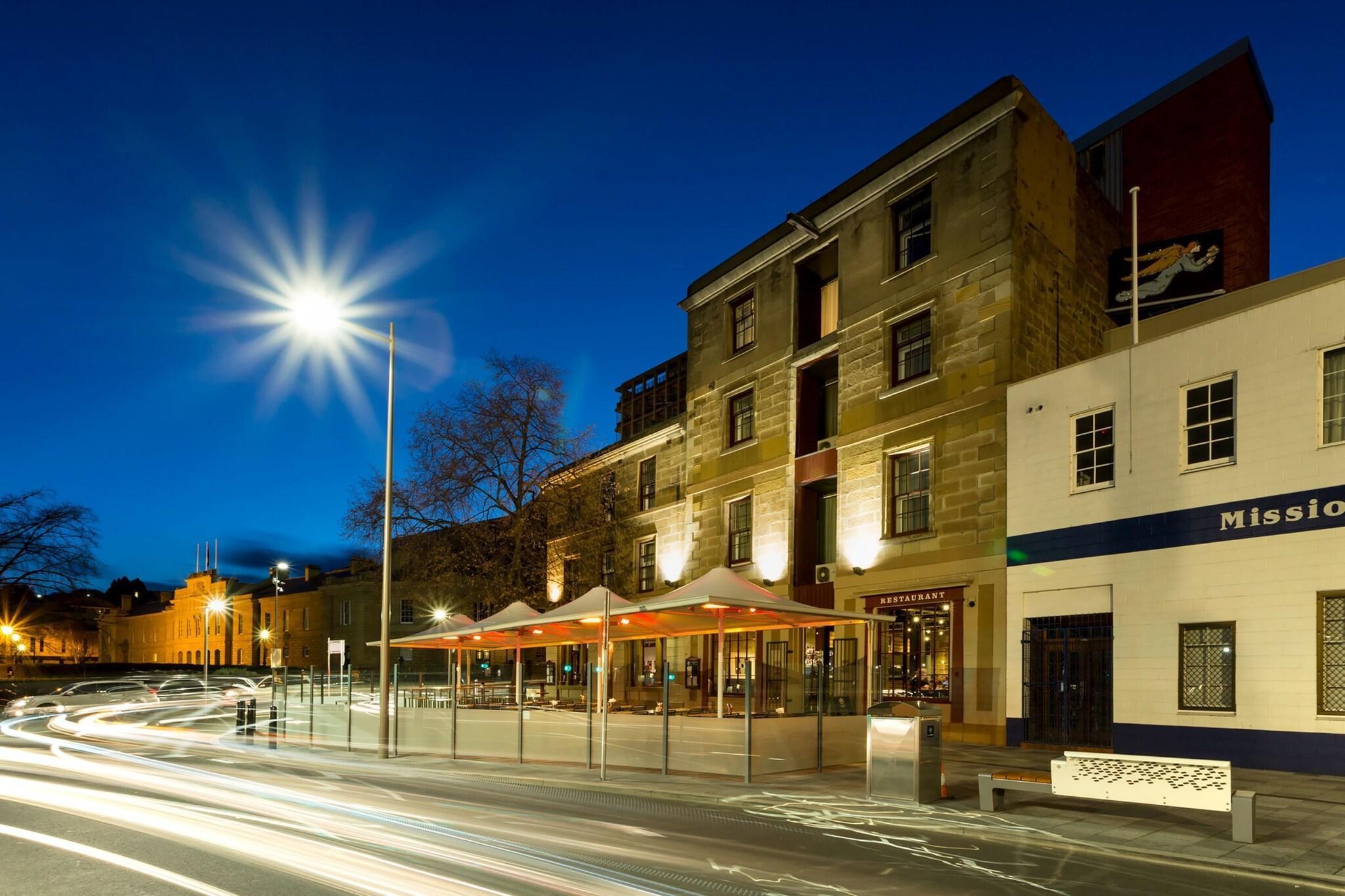 Vista Exterior Customs House Hotel