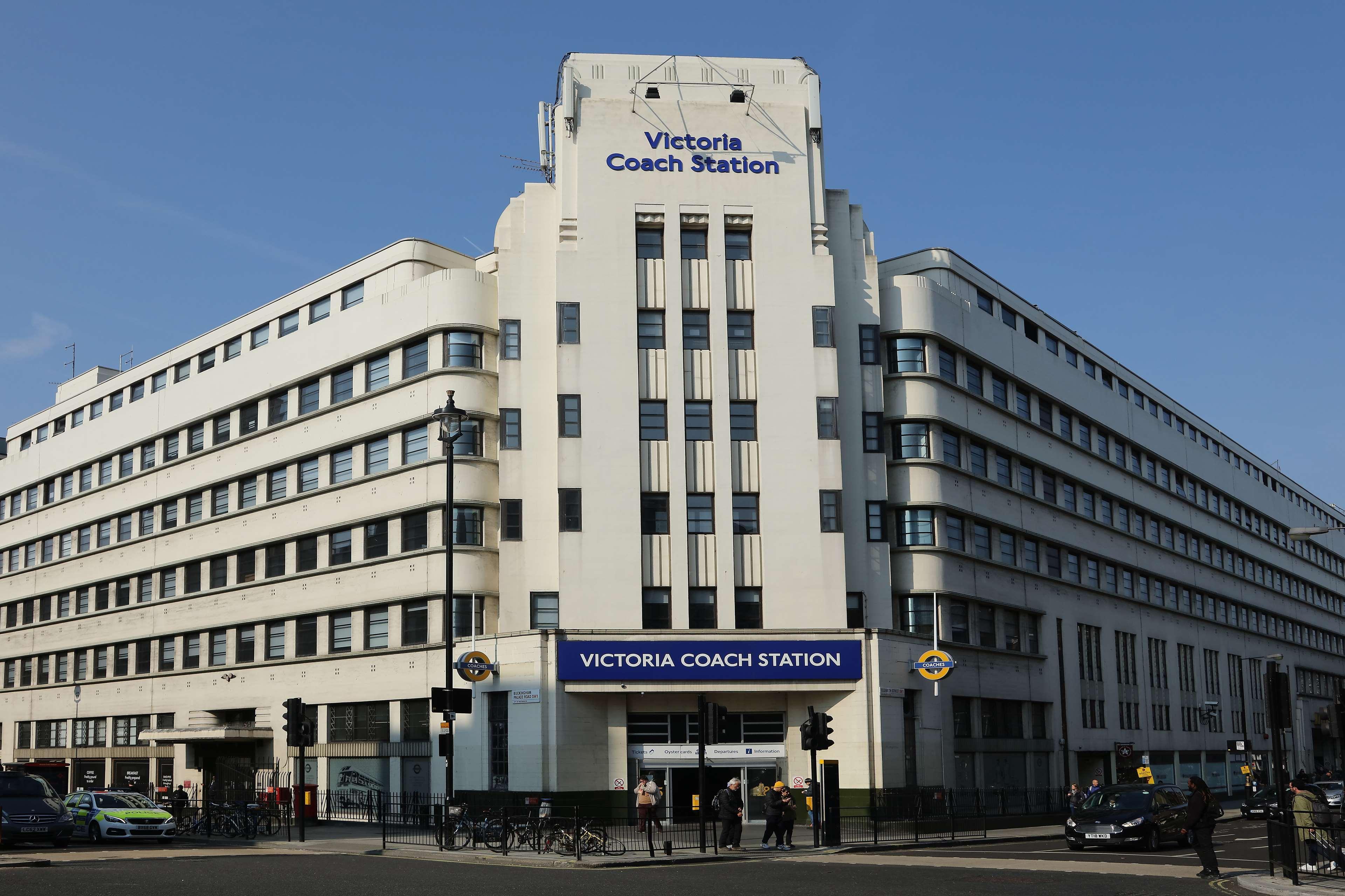 Vista Exterior Best Western Buckingham Palace Rd