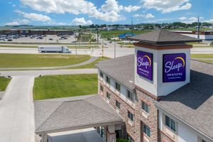 Alojamiento - Sleep Inn & Suites Devils Lake
