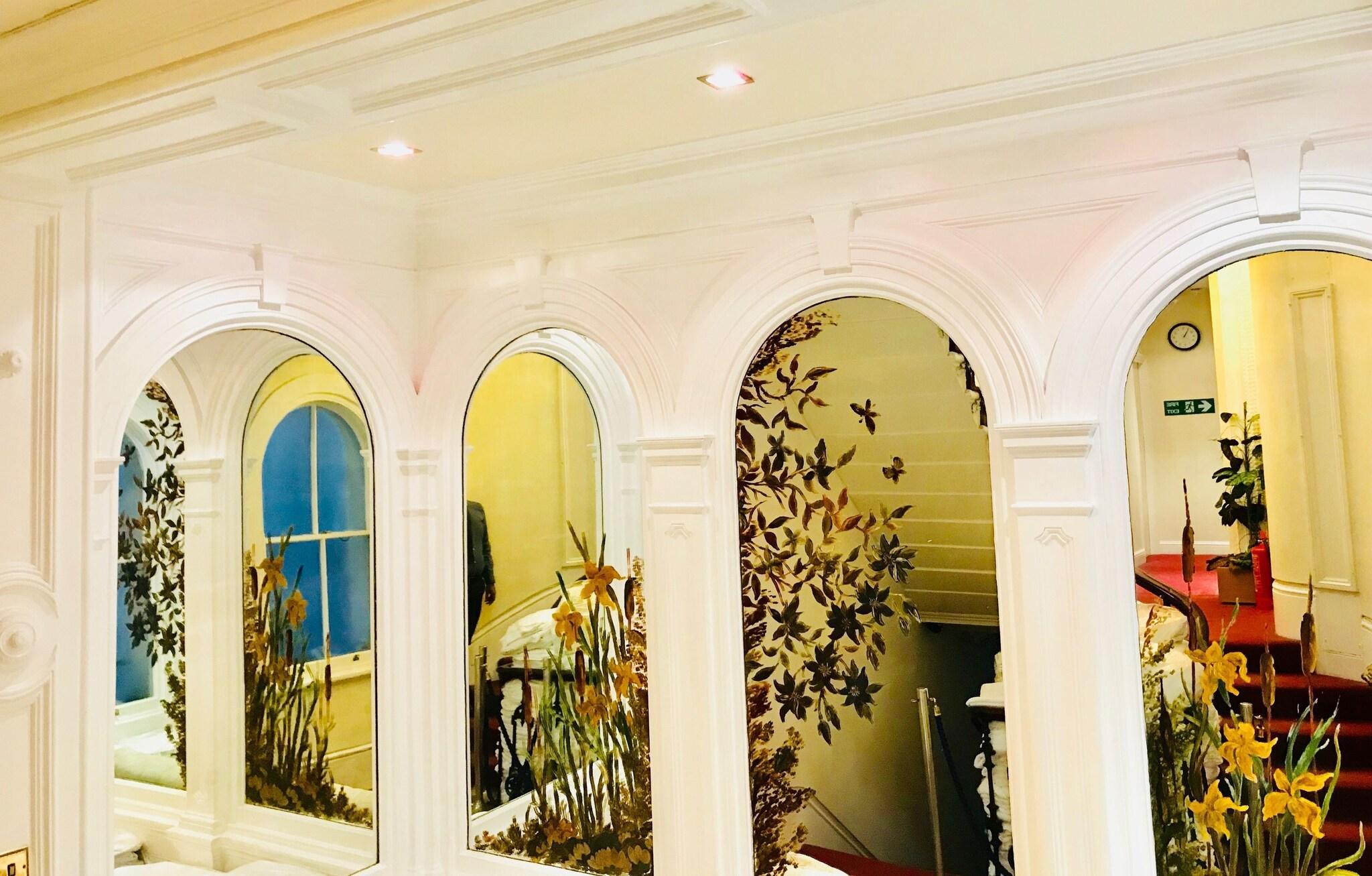 Vista Lobby Brompton Hotel