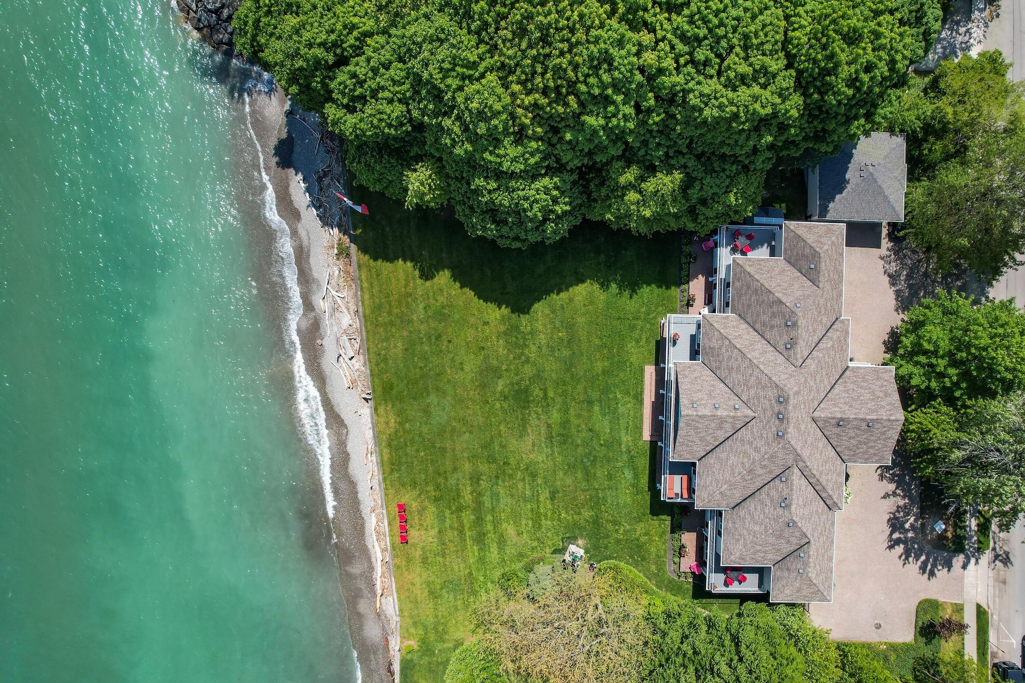 Playa Somerset Bed and Breakfast