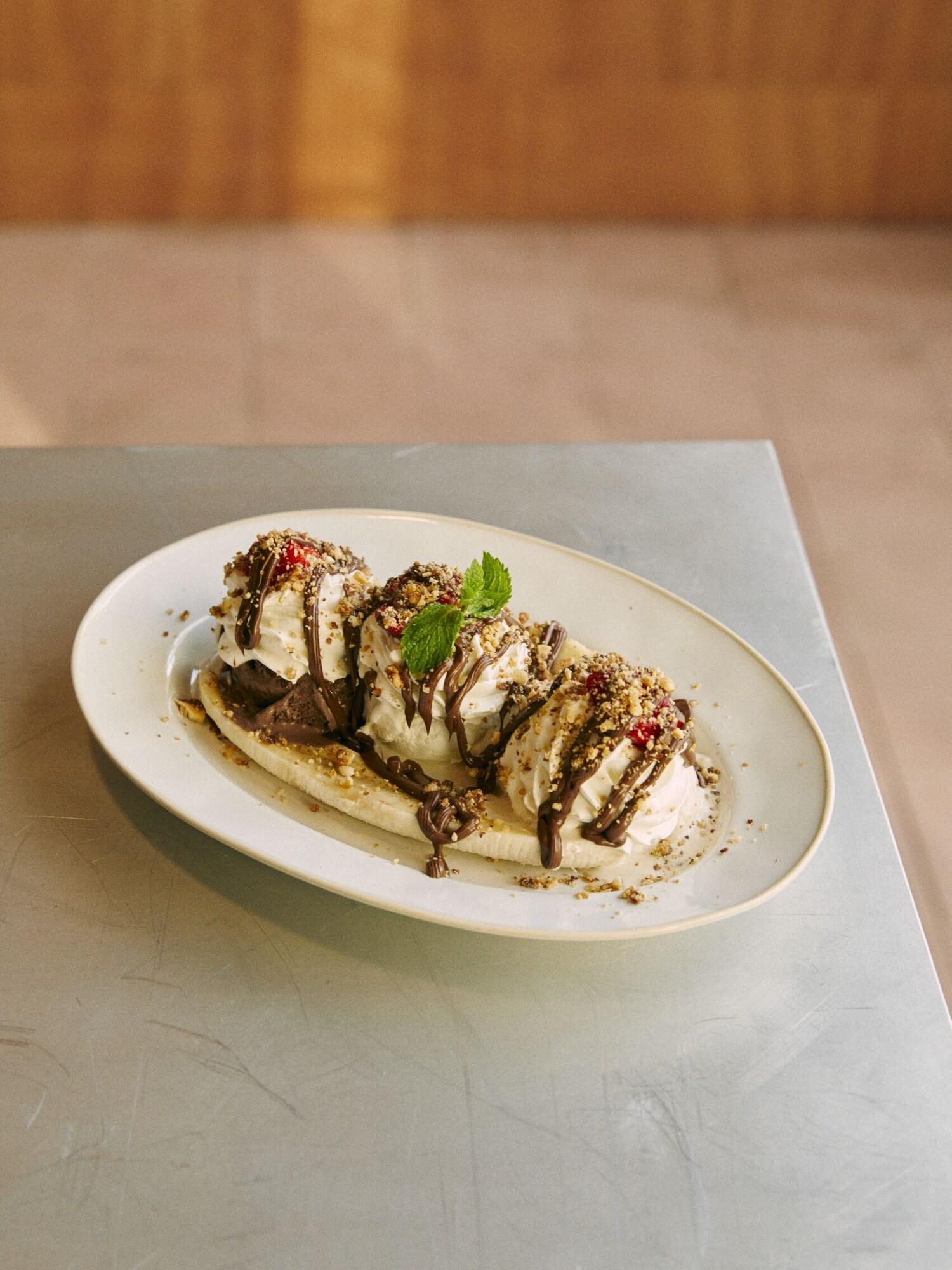 Restaurant Rooms Hotel Batumi