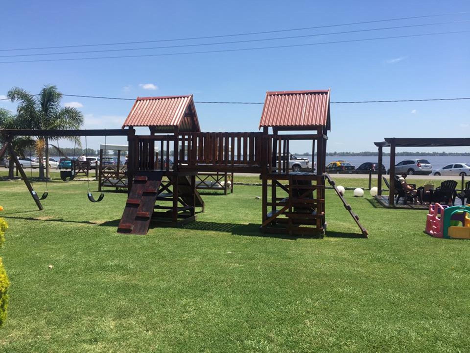 Instalaciones Recreativas Solar de Monte