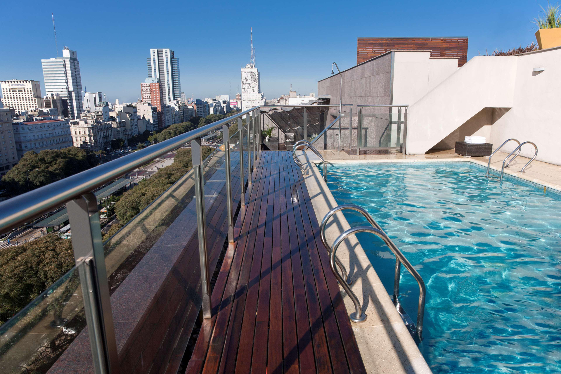Vista Piscina NH Buenos Aires 9 de Julio