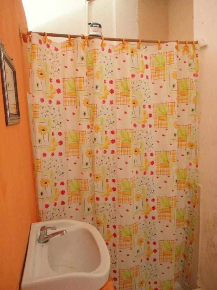 Equipamiento de Habitación Los Estudiantes