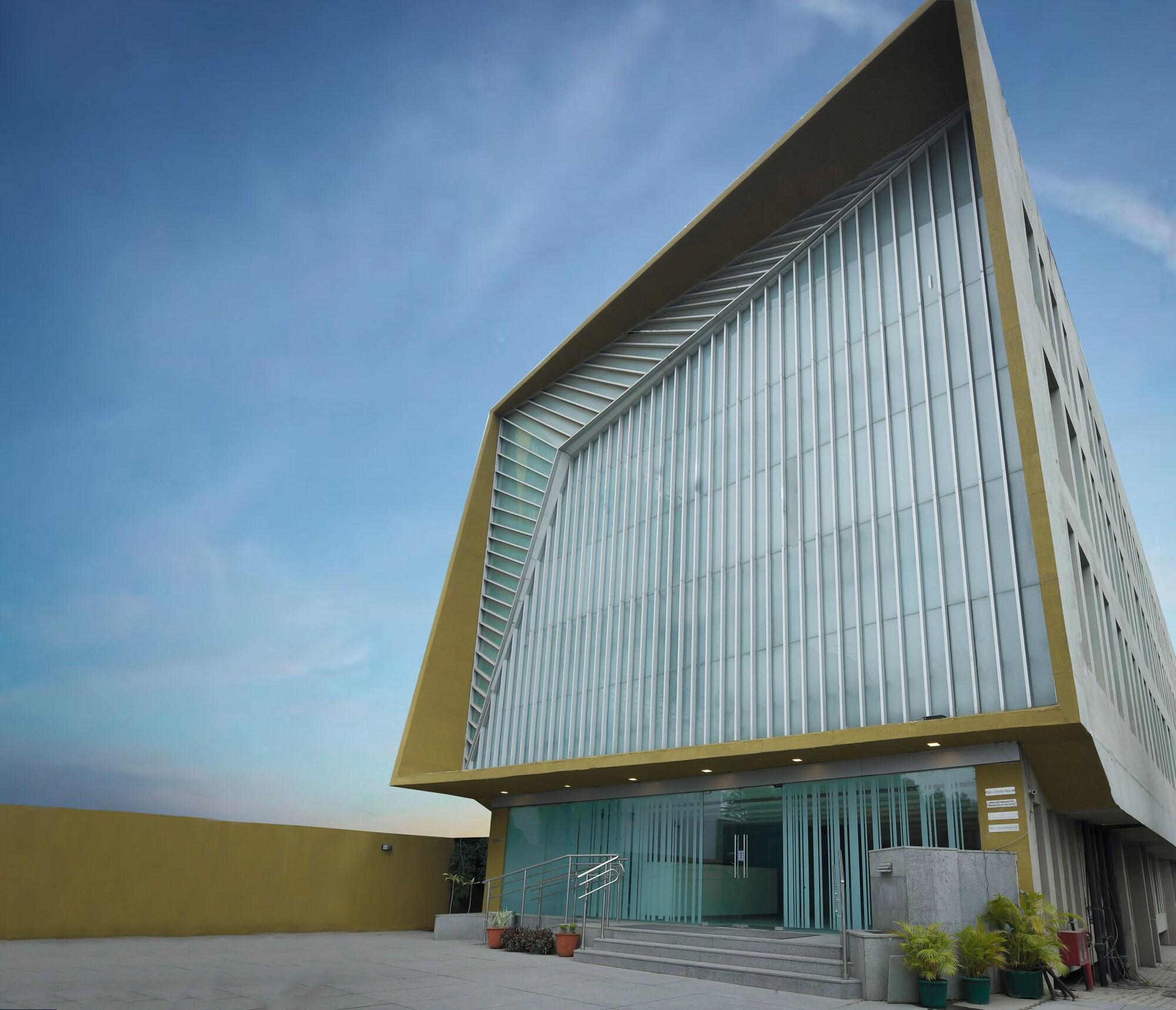 Vista Exterior Premier Tamanna Hotel Hinjawadi Pune
