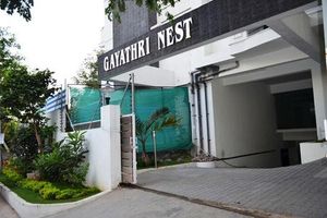 Alojamiento - Falcons Nest Gachibowli