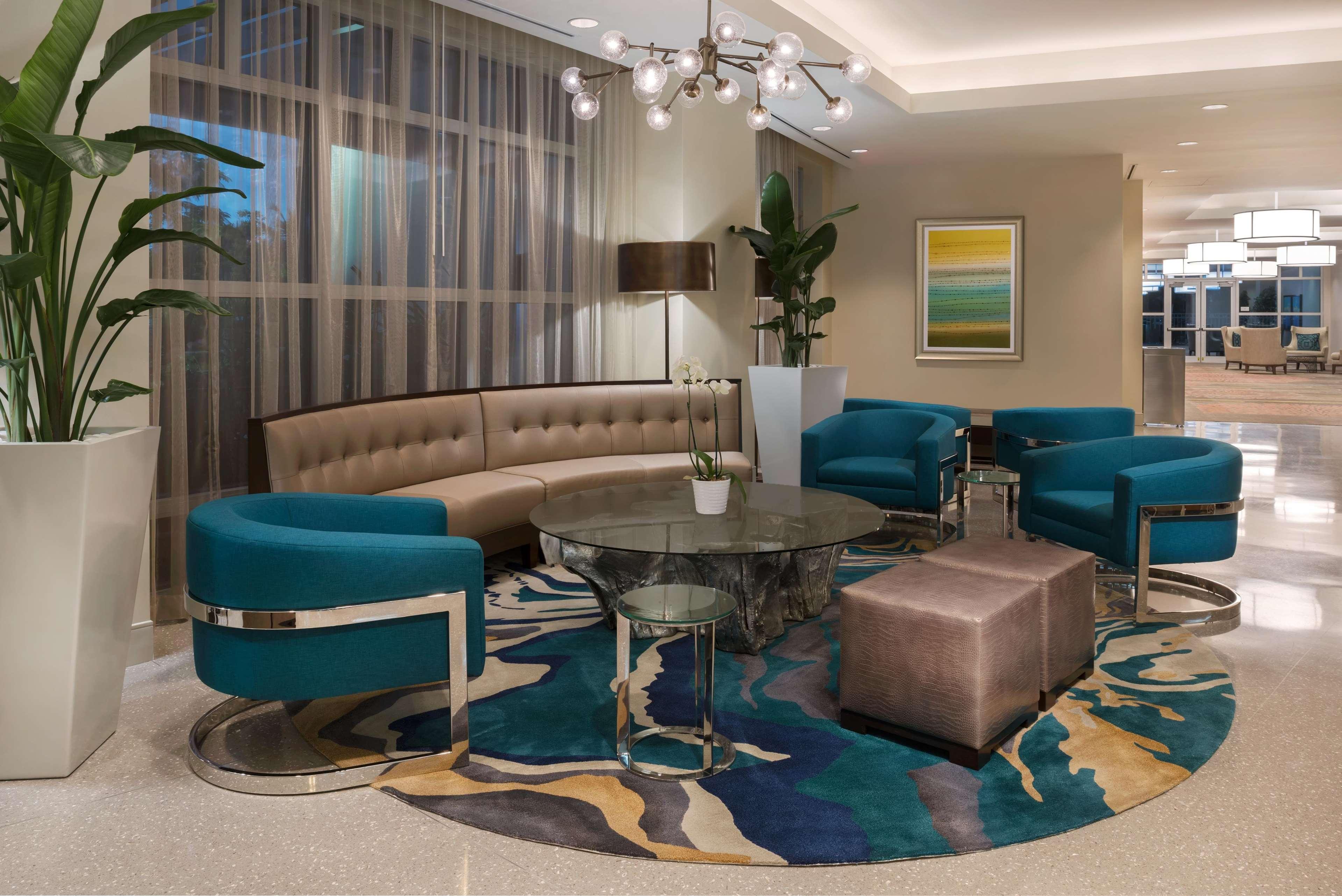 Vista Lobby Homewood Suites by Hilton Miami Dolphin Mall