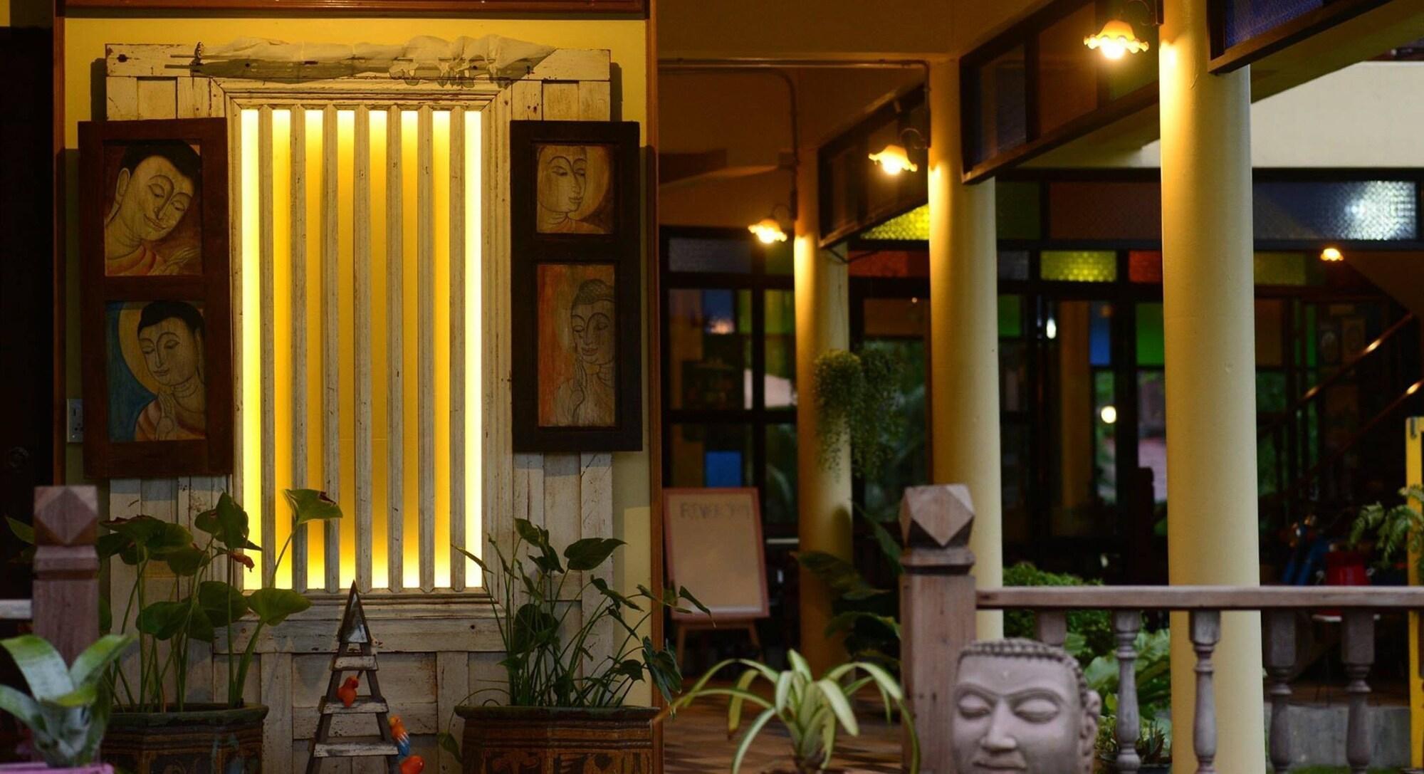 Vista Lobby River Jam Amphawa