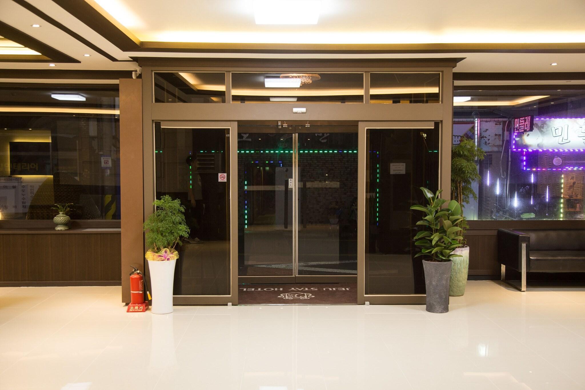 Bar/Salón Jeju Stay