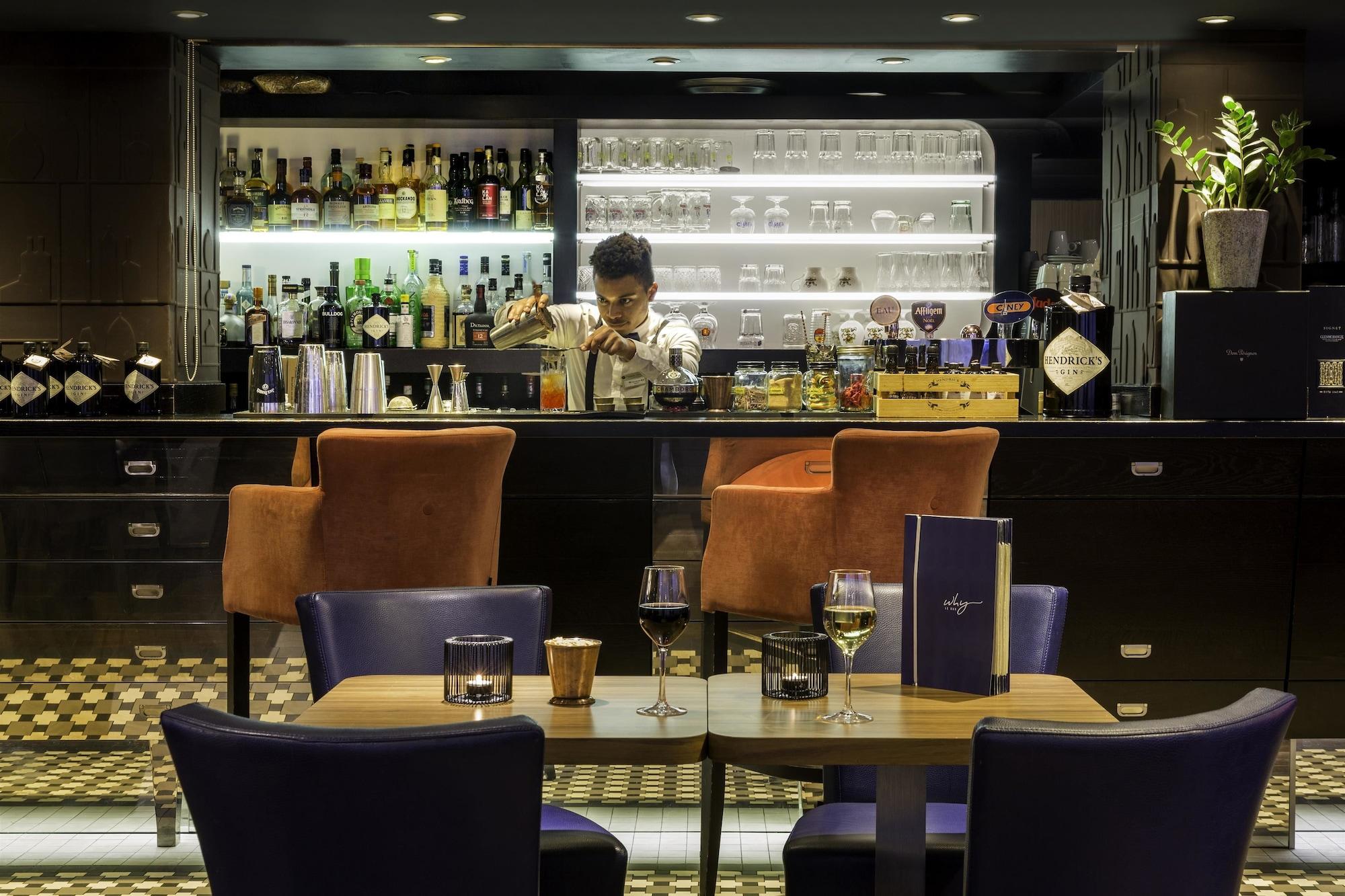 Bar/Salón Best Western Premier Why Hotel