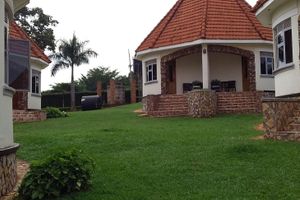 Alojamiento - Kolping Hotel Masindi