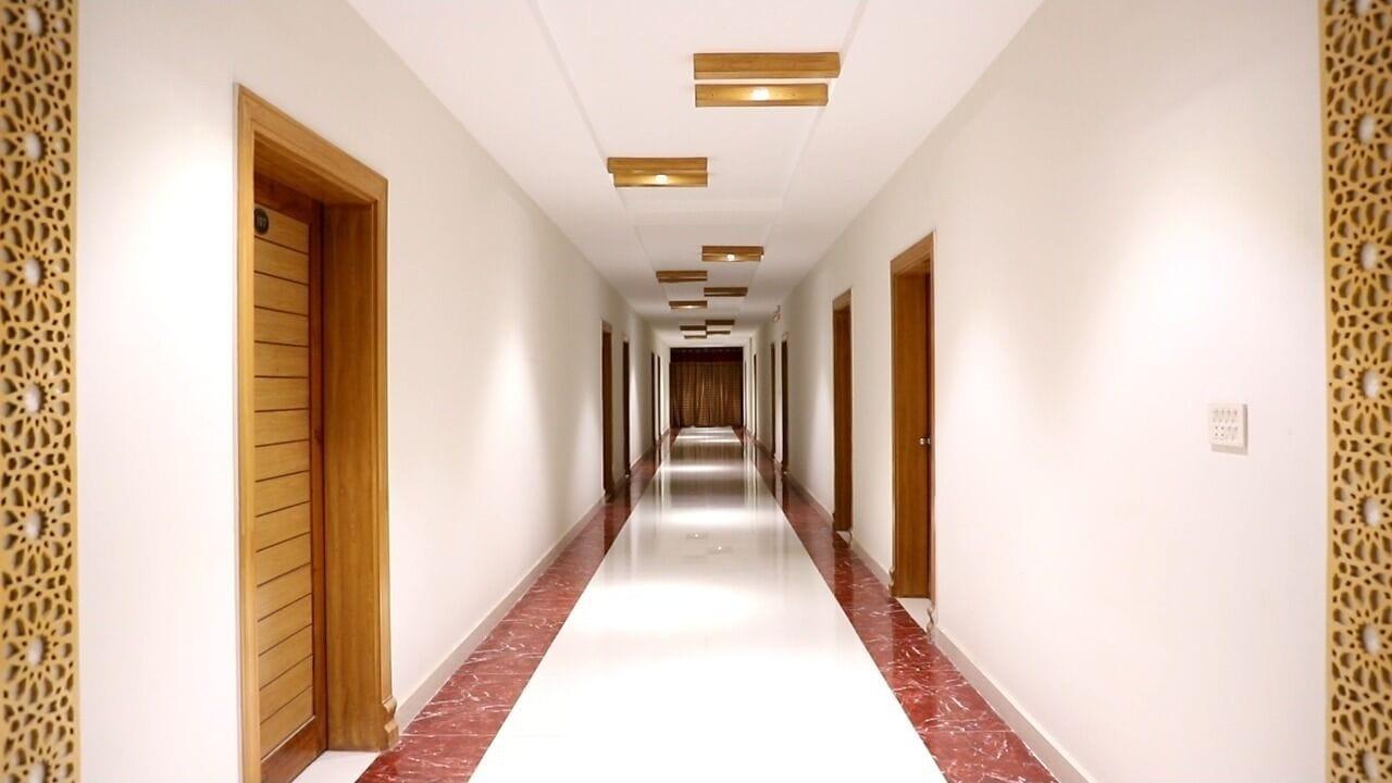 Comodidades del Alojamiento Usmania restaurant and Civic Hotel