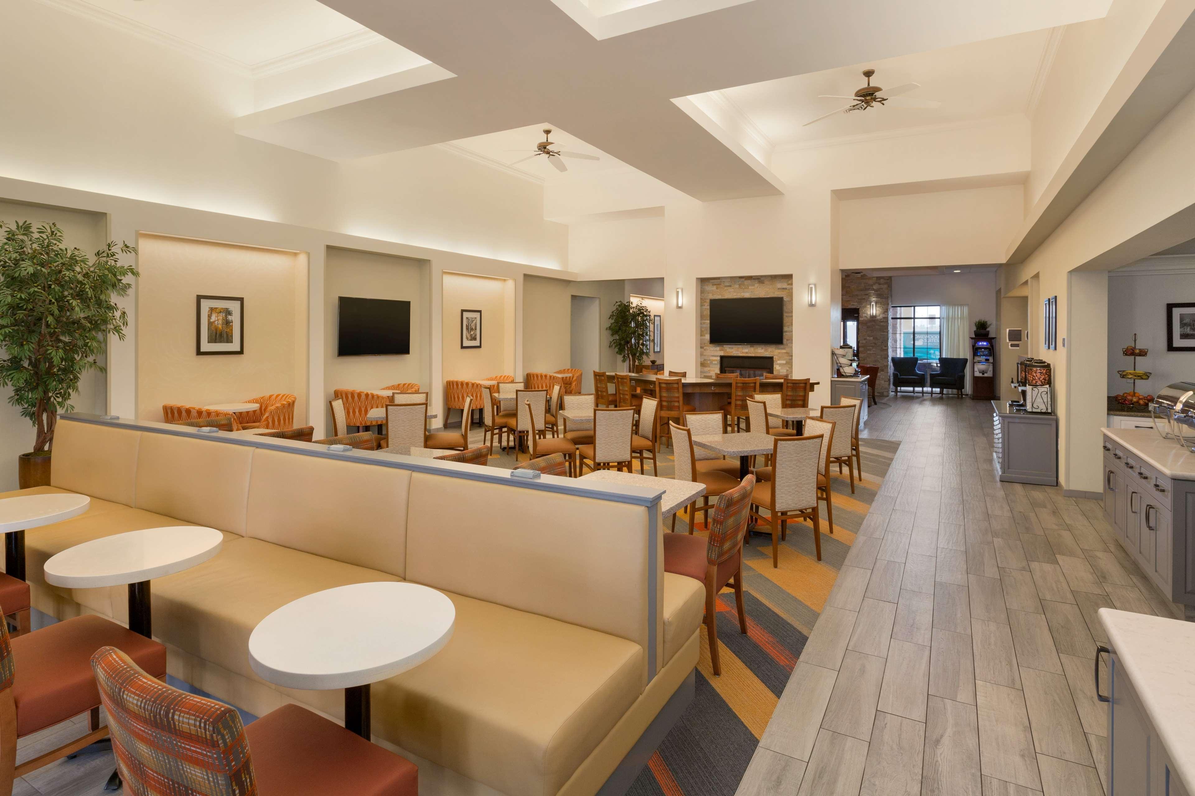 Vista Lobby Homewood Suites by Hilton Las Vegas Airport