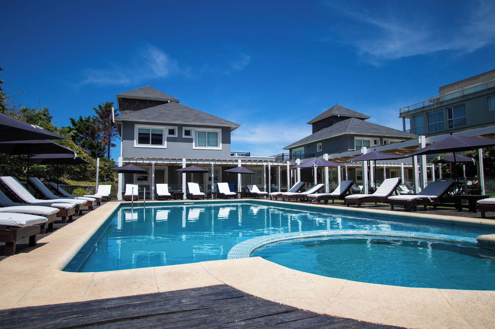 Vista Piscina Torrecillas Carilo