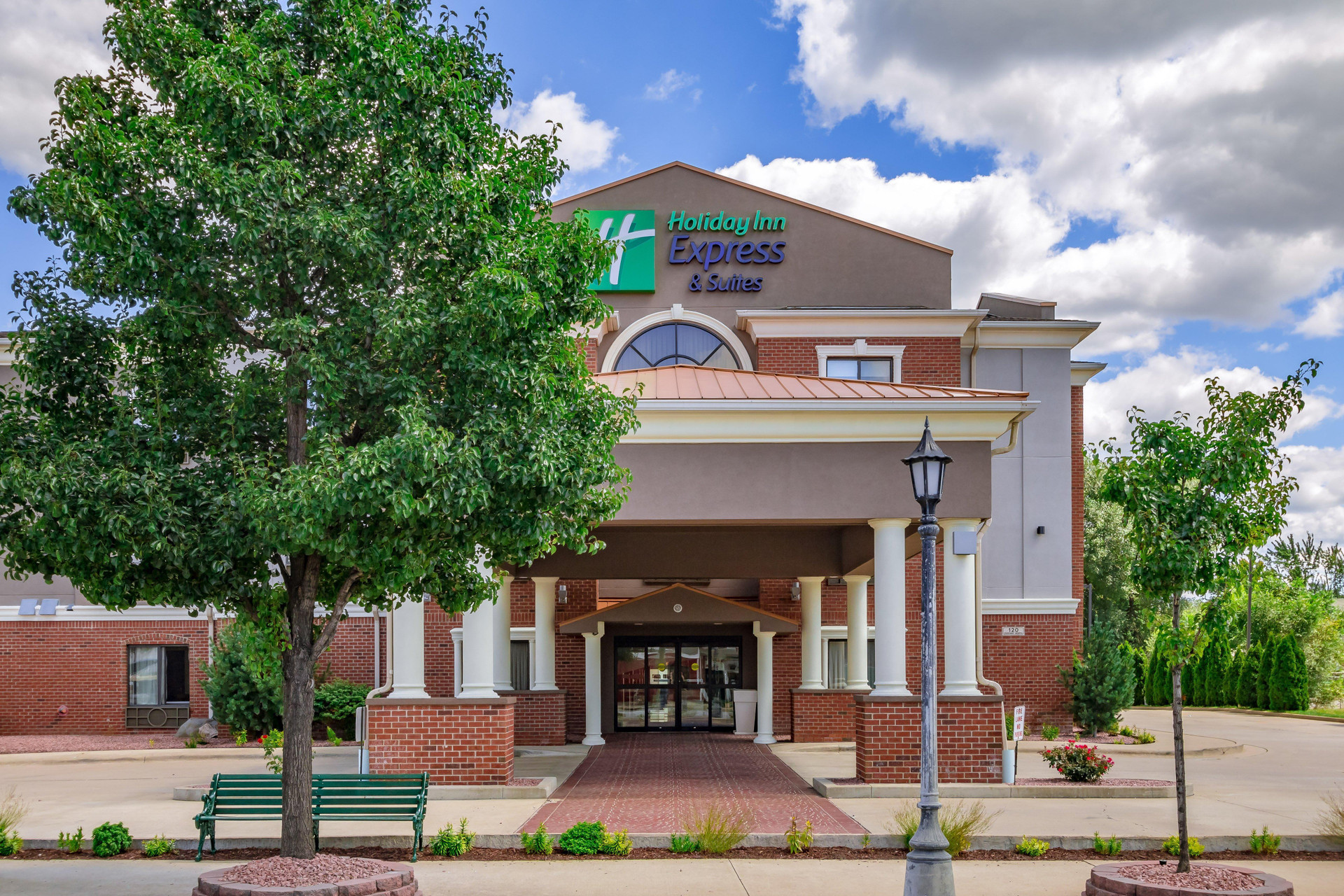 Vista Exterior Holiday Inn Express Hotel & Suites South Bend by IHG