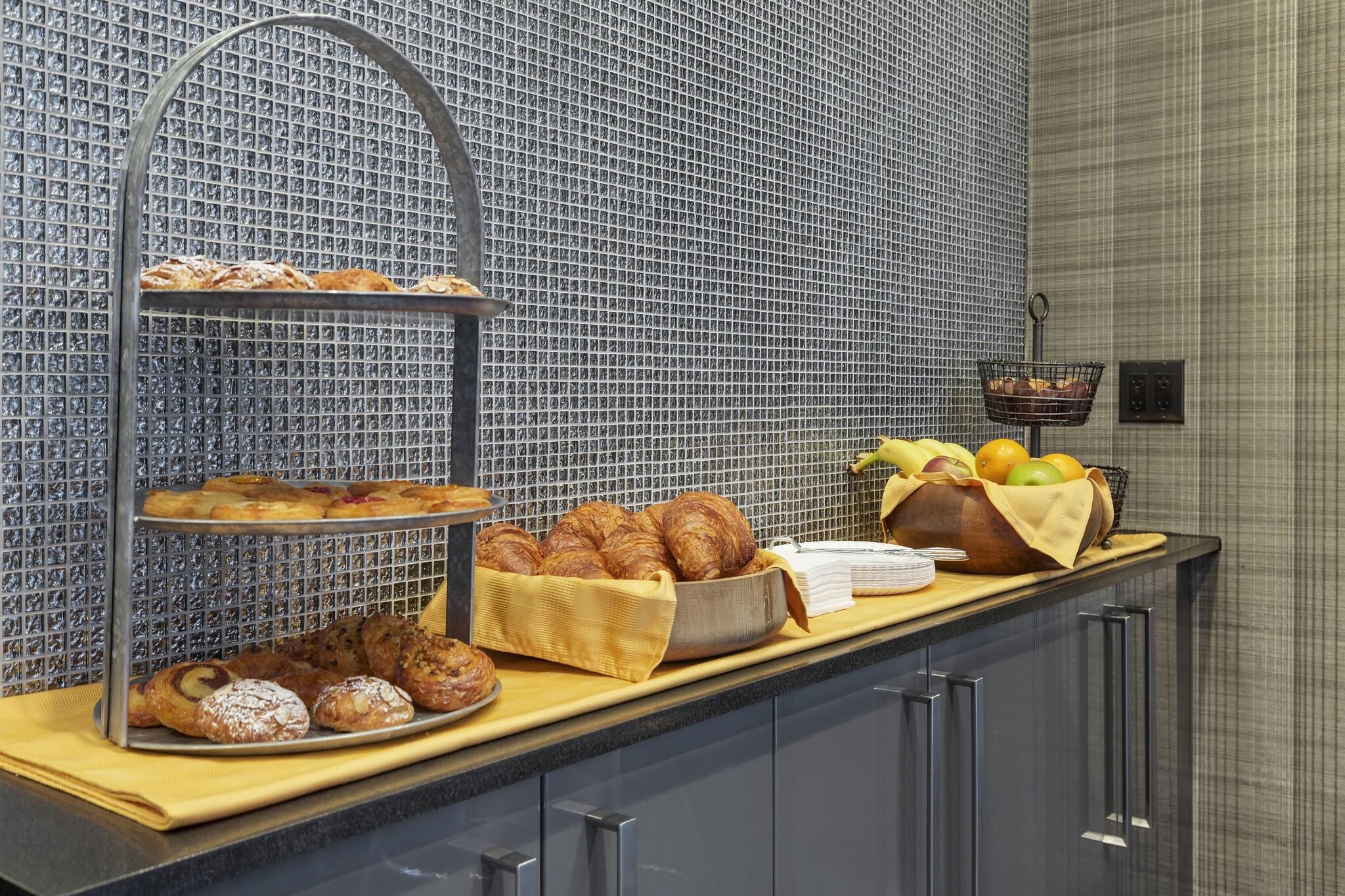 Restaurant The Lex NYC