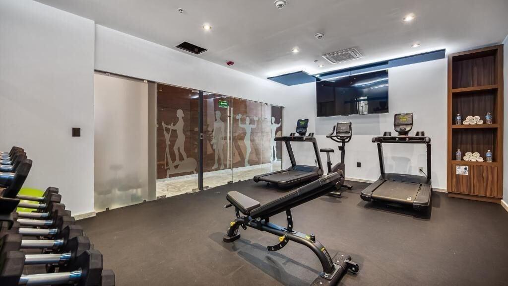 Gimnasio Hampton By Hilton Queretaro Juriquilla