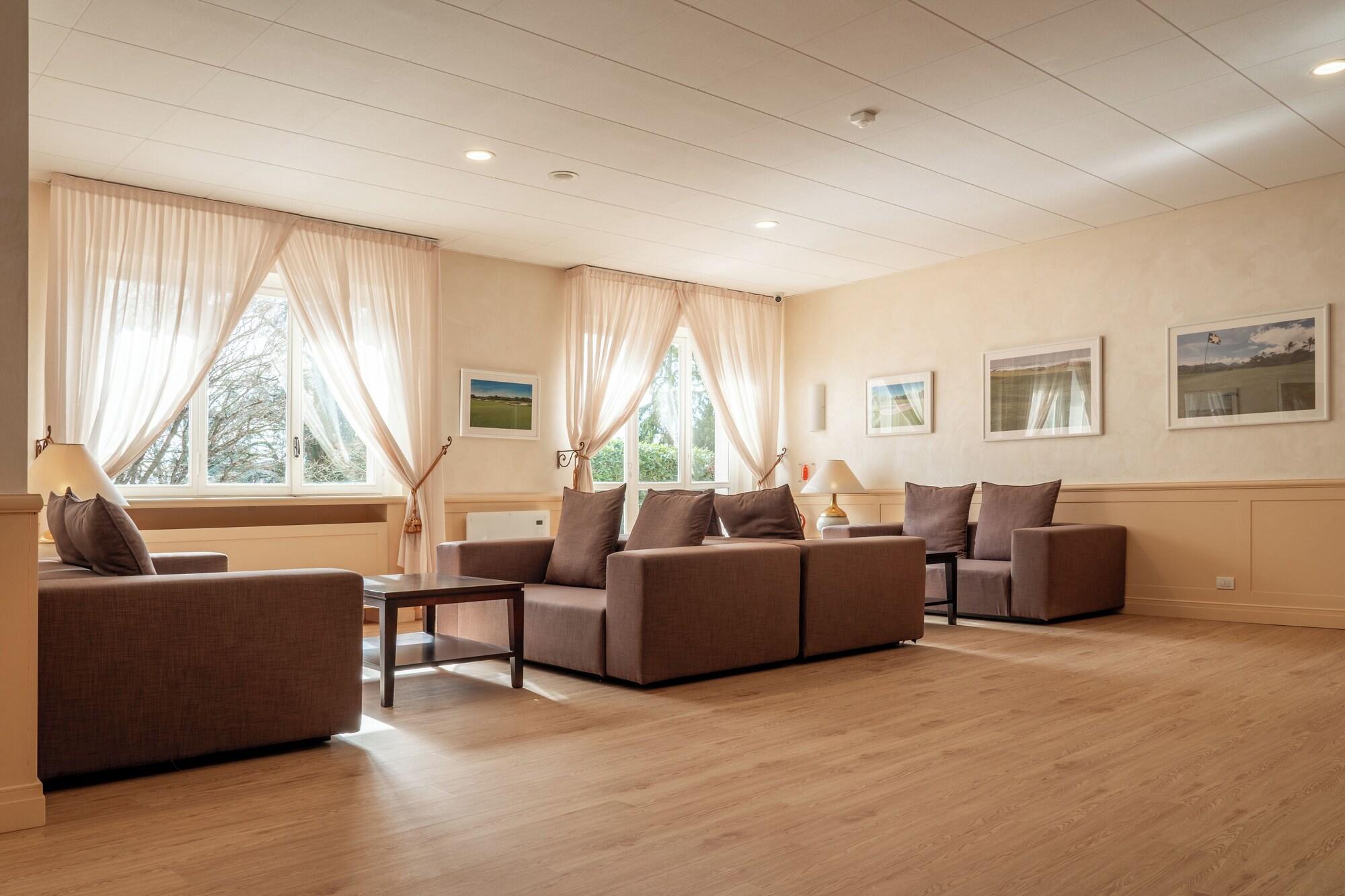 Vista Lobby Golf Hotel Cavaglià