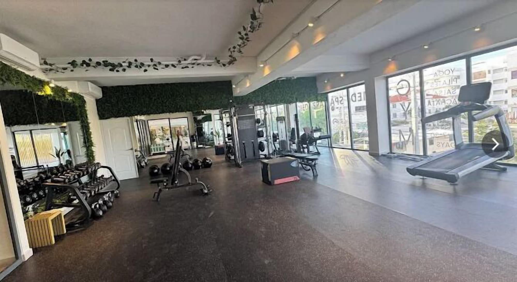Gimnasio TROPICANA Sol Caribes STUDIOS HOTEL