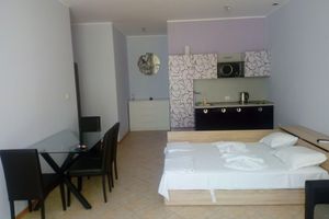 Alquiler Vacacional - Large studio in Luxury Complex - Pool, Tennis, Gym