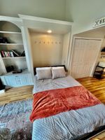 Alquiler Vacacional - Newly Renovated Townhouse: Walk to resort and Town.