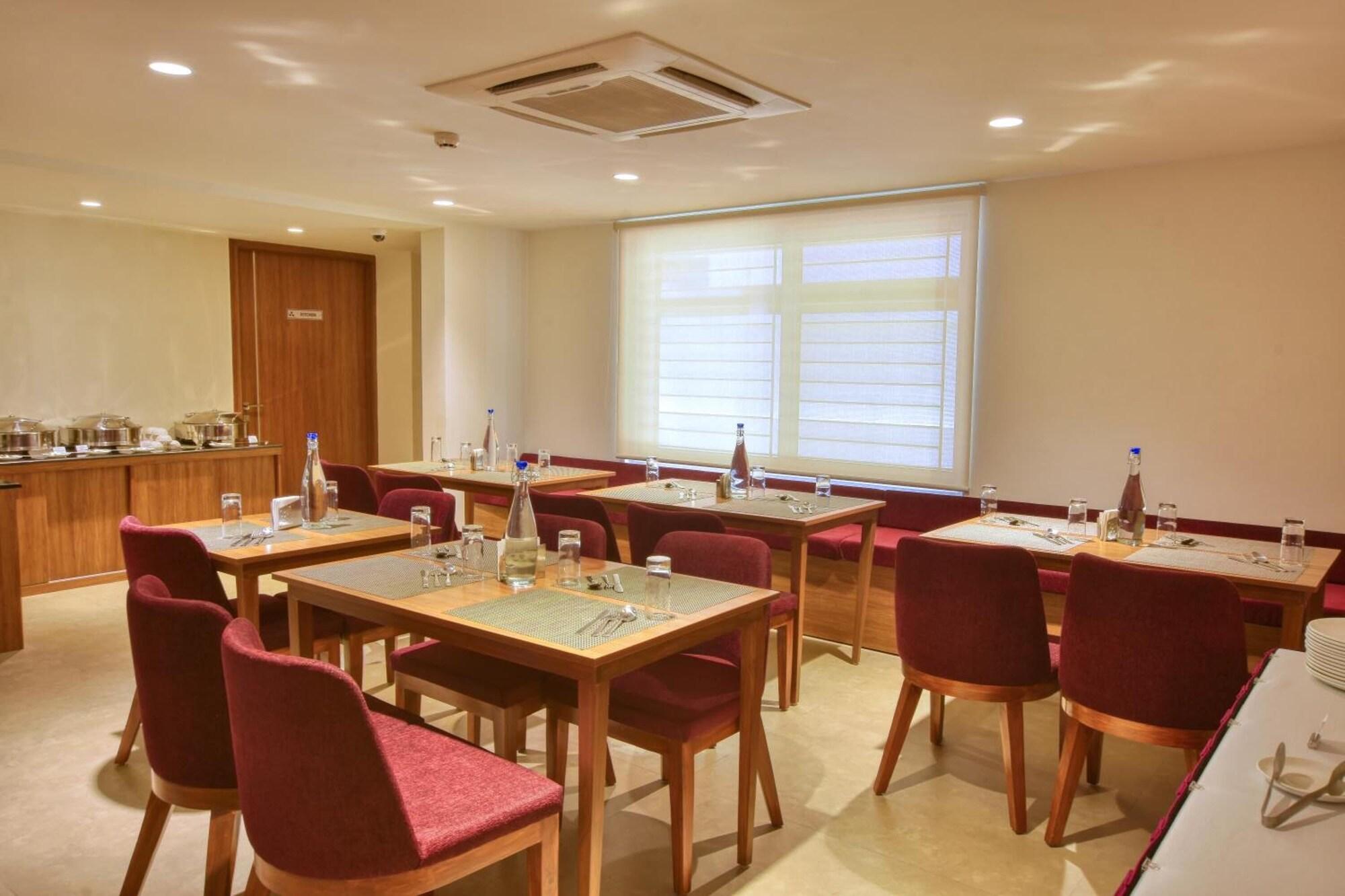 Sala de Reuniones Lilac Hotel 5th Block